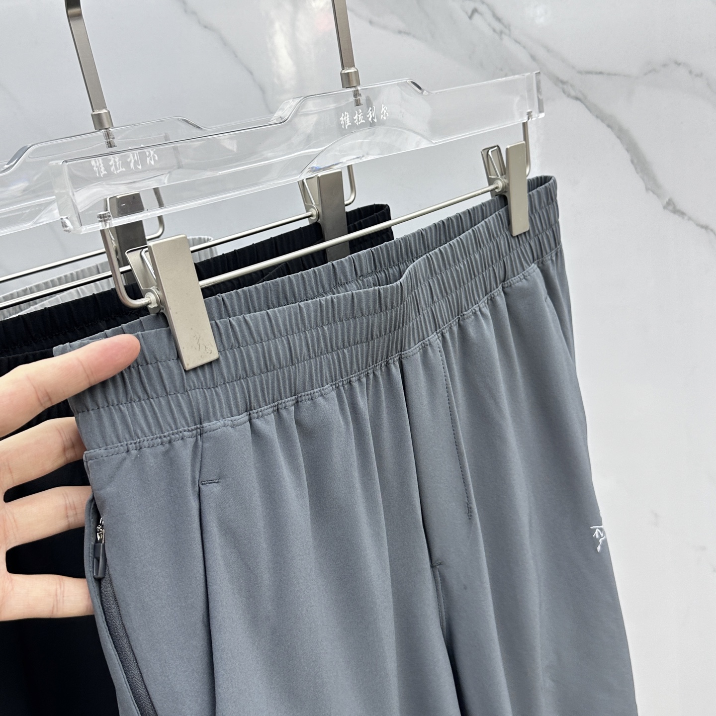  🆕ARC*始祖鸟 2025春夏季新款男士速干短裤户外休闲，最休闲的时尚美学，原版裤型上身休闲百搭、随性