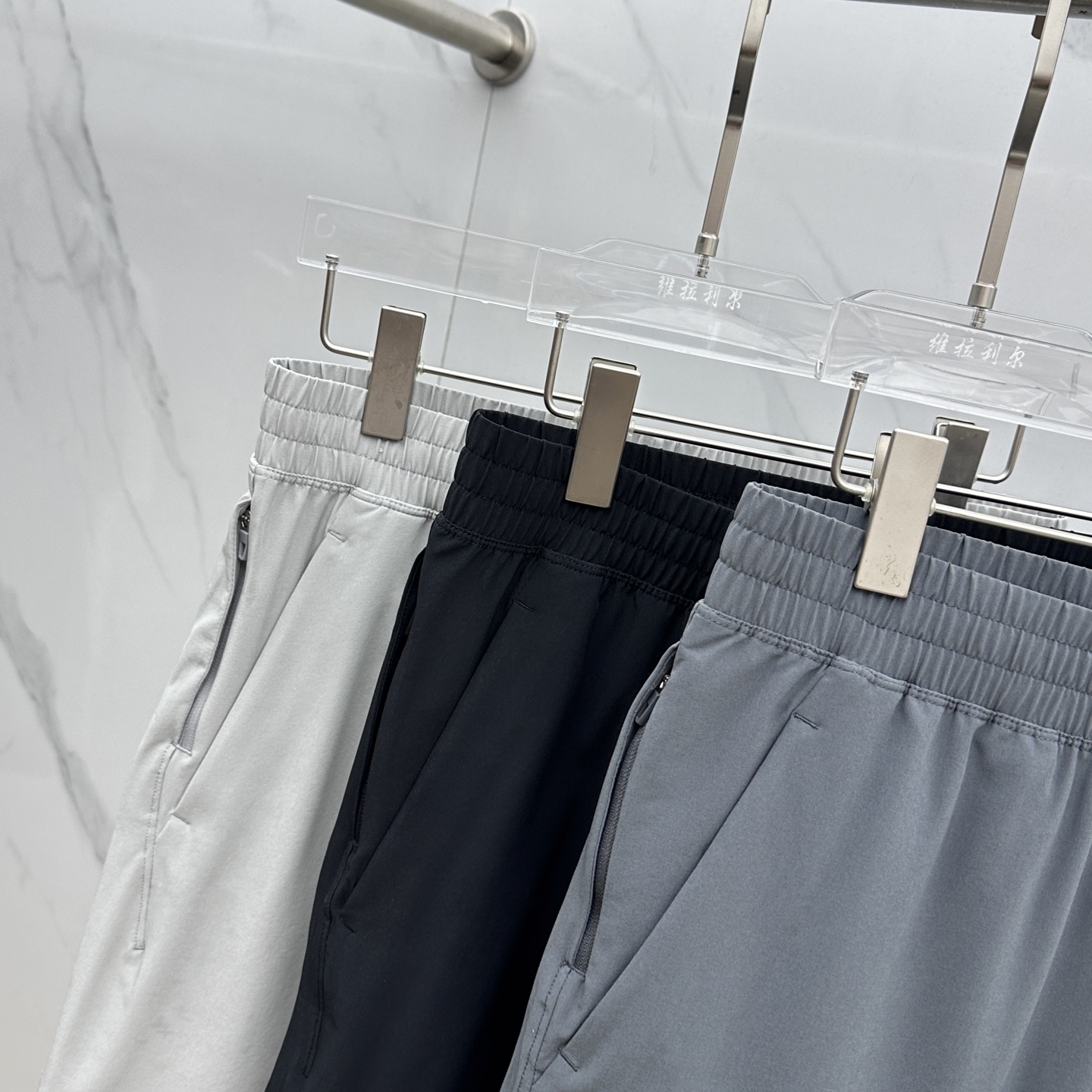  🆕ARC*始祖鸟 2025春夏季新款男士速干短裤户外休闲，最休闲的时尚美学，原版裤型上身休闲百搭、随性