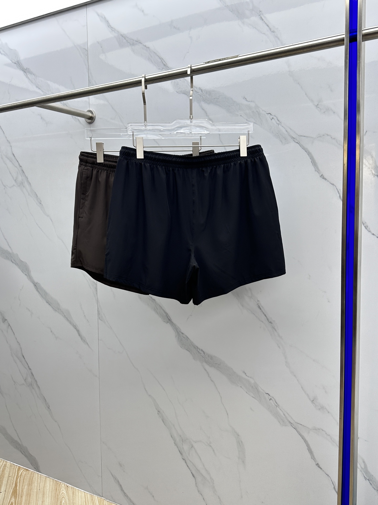 “2025 Summer New Jog-Dry Shorts: Leisurely Fashion with Advanced Fabrics and Tailoring” - 图片 9
