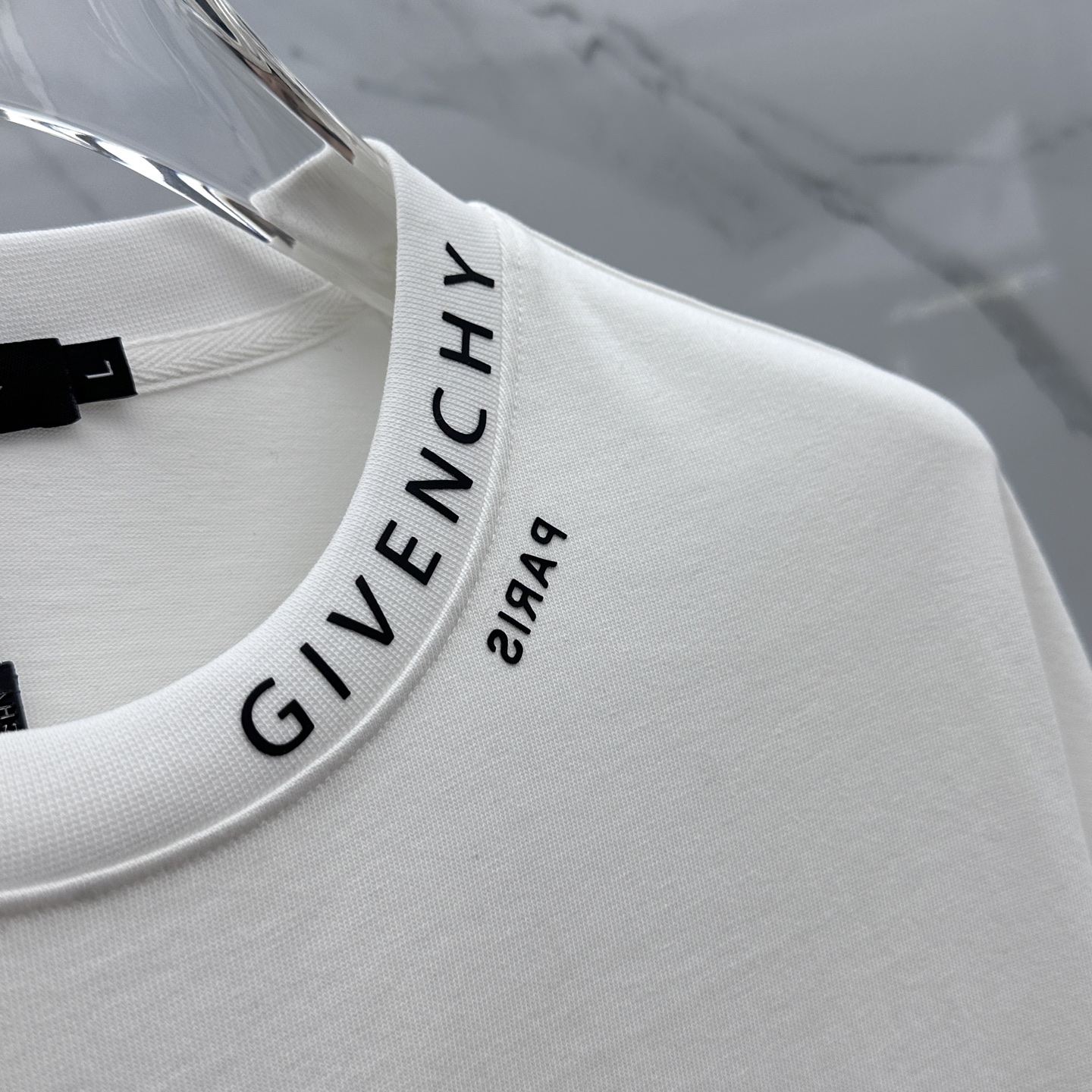  🆕Gvc*纪梵希 2025春夏最新款套装，男女款👫 贸易公司渠道稀出，同步官网发售！基本每一季都会有它