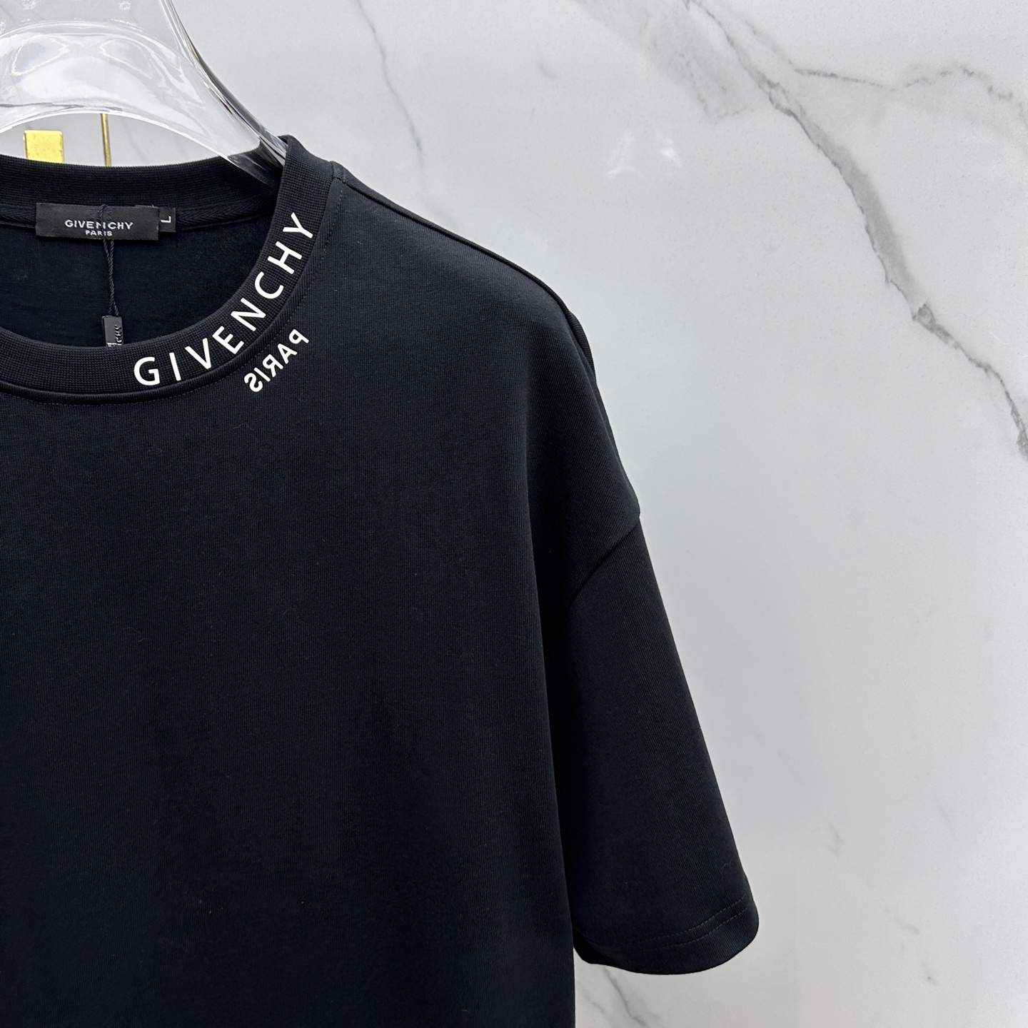  🆕Gvc*纪梵希 2025春夏最新款套装，男女款👫 贸易公司渠道稀出，同步官网发售！基本每一季都会有它