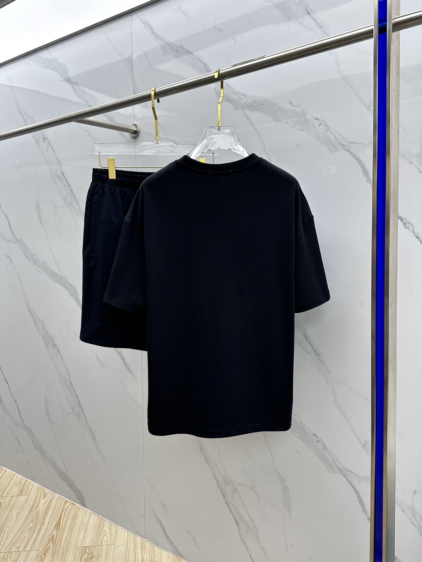  🆕Guc*古驰 2025春夏最新款套装，男女款👫 贸易公司渠道稀出，同步官网发售！基本每一季都会有它的