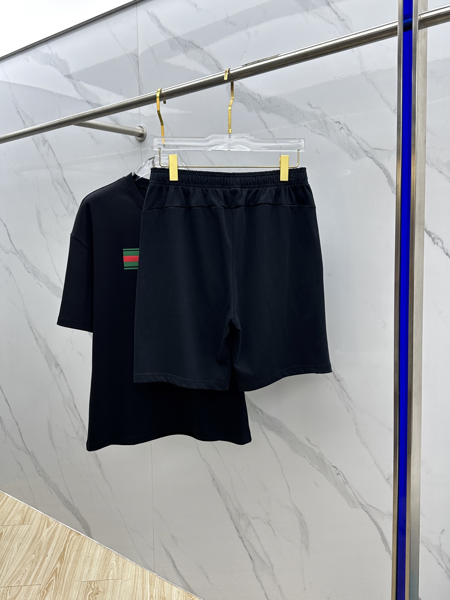  🆕Guc*古驰 2025春夏最新款套装，男女款👫 贸易公司渠道稀出，同步官网发售！基本每一季都会有它的