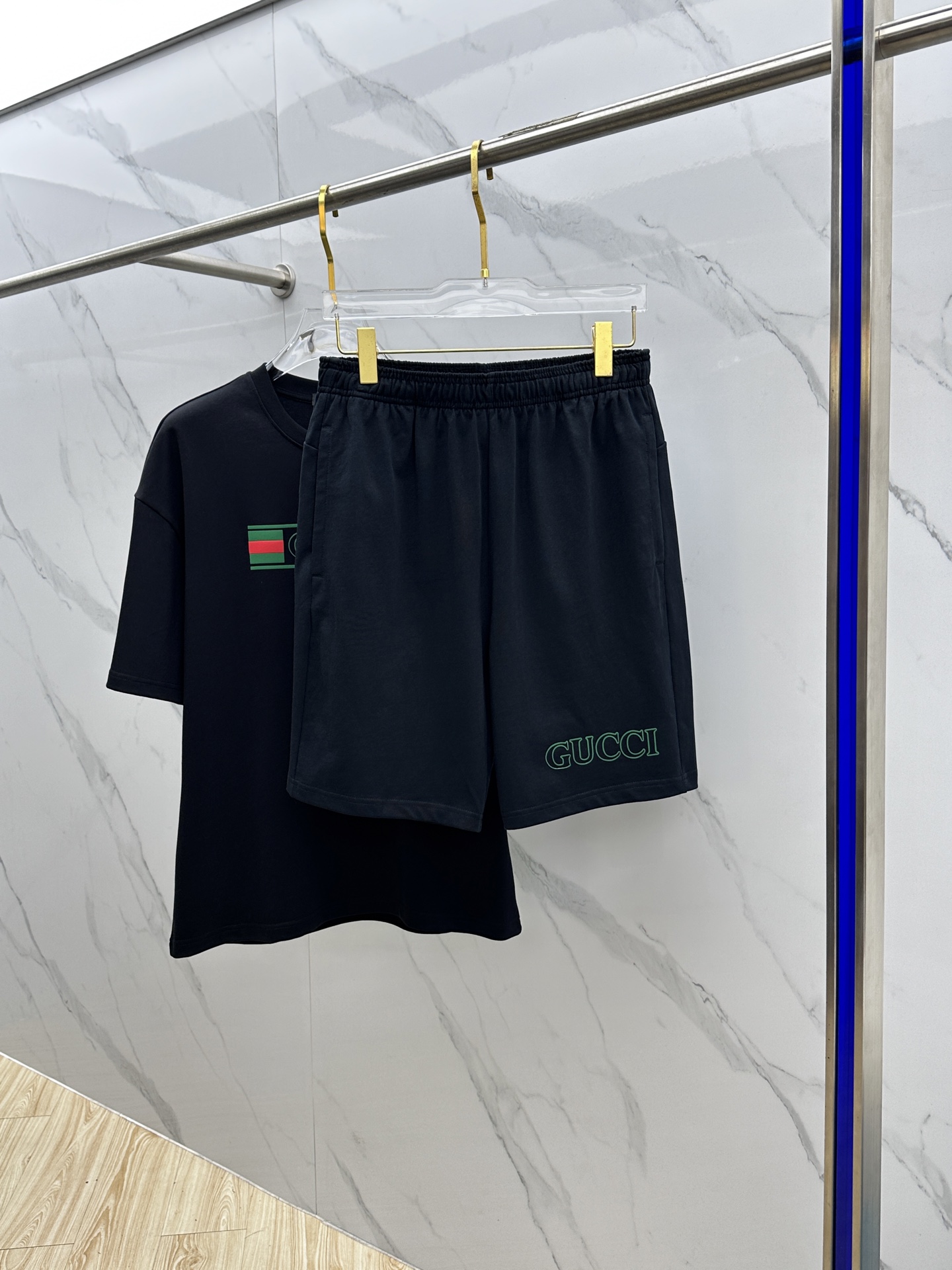  🆕Guc*古驰 2025春夏最新款套装，男女款👫 贸易公司渠道稀出，同步官网发售！基本每一季都会有它的