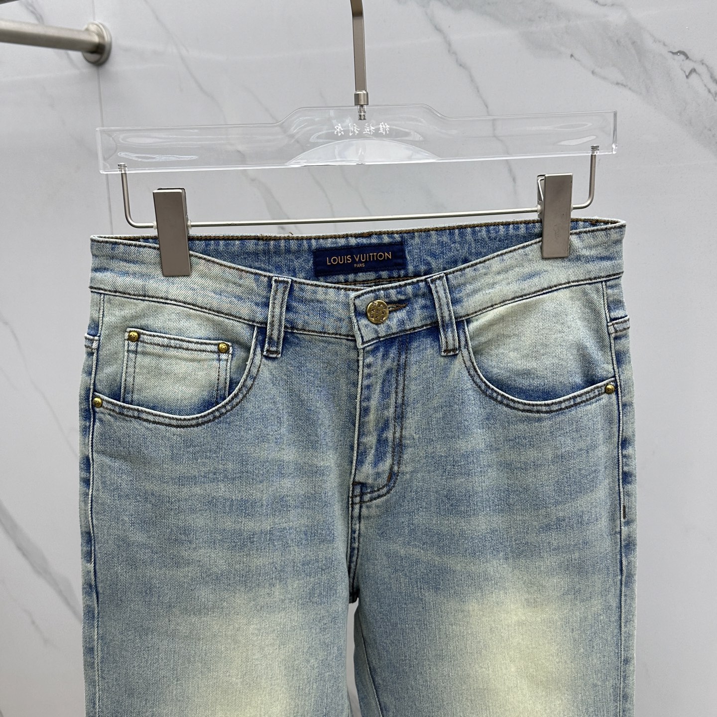 🆕1V*路易威登 🔥高端定制、2025早春最新款牛仔裤 柜台同步发售 原版定制复刻 客供五金辅料 原单
