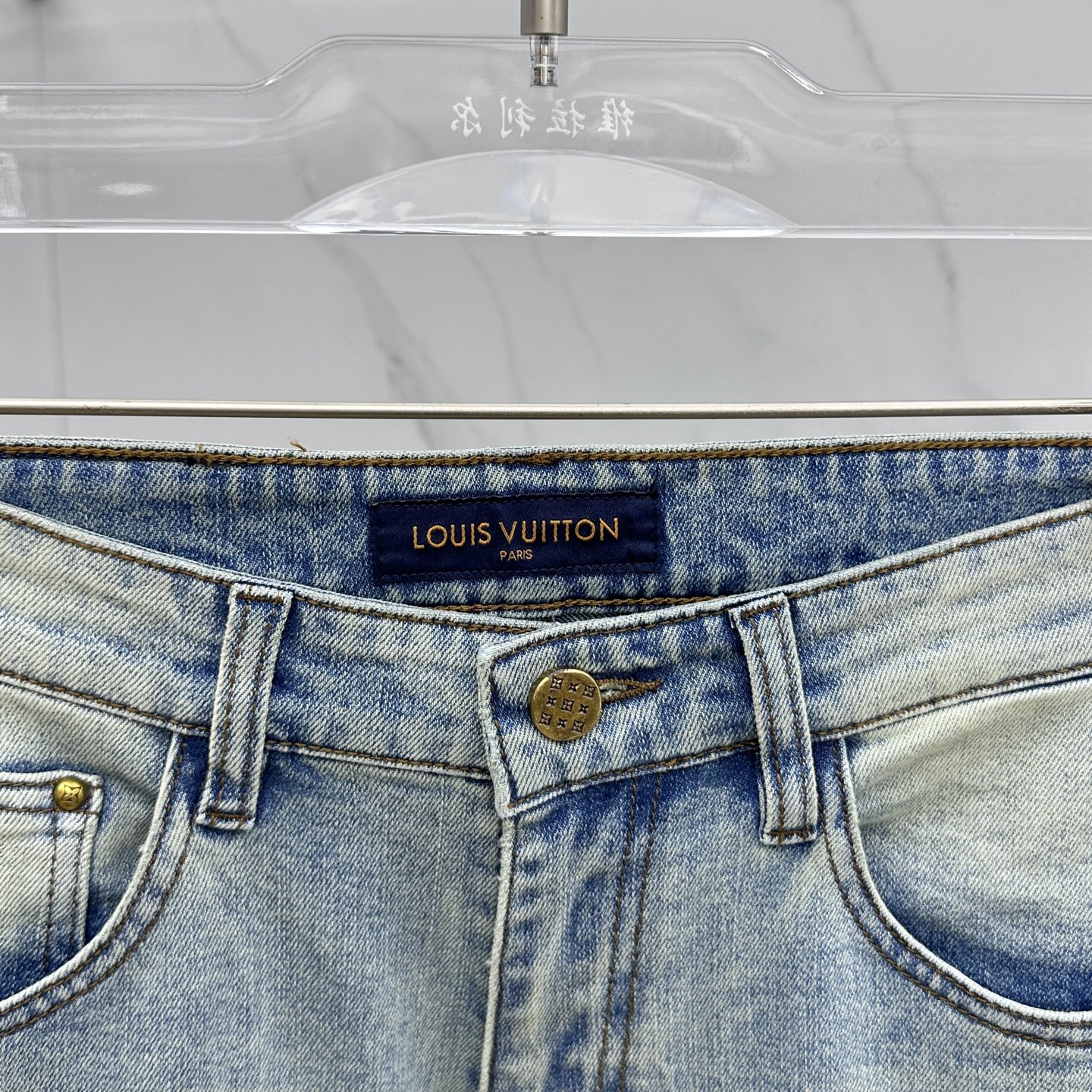  🆕1V*路易威登 🔥高端定制、2025早春最新款牛仔裤 柜台同步发售 原版定制复刻 客供五金辅料 原单