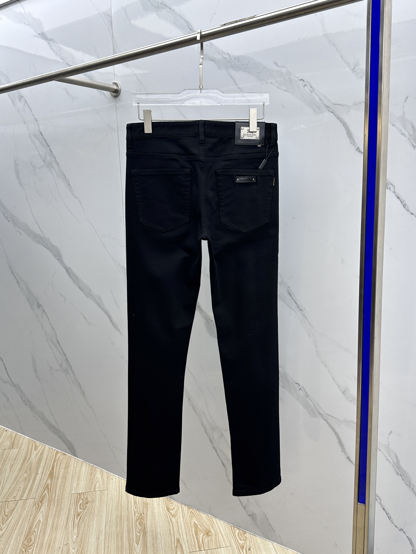 🆕BBR*巴宝莉 🔥高端定制、2025早春最新款牛仔裤 柜台同步发售 原版定制复刻 客供五金辅料 原单品