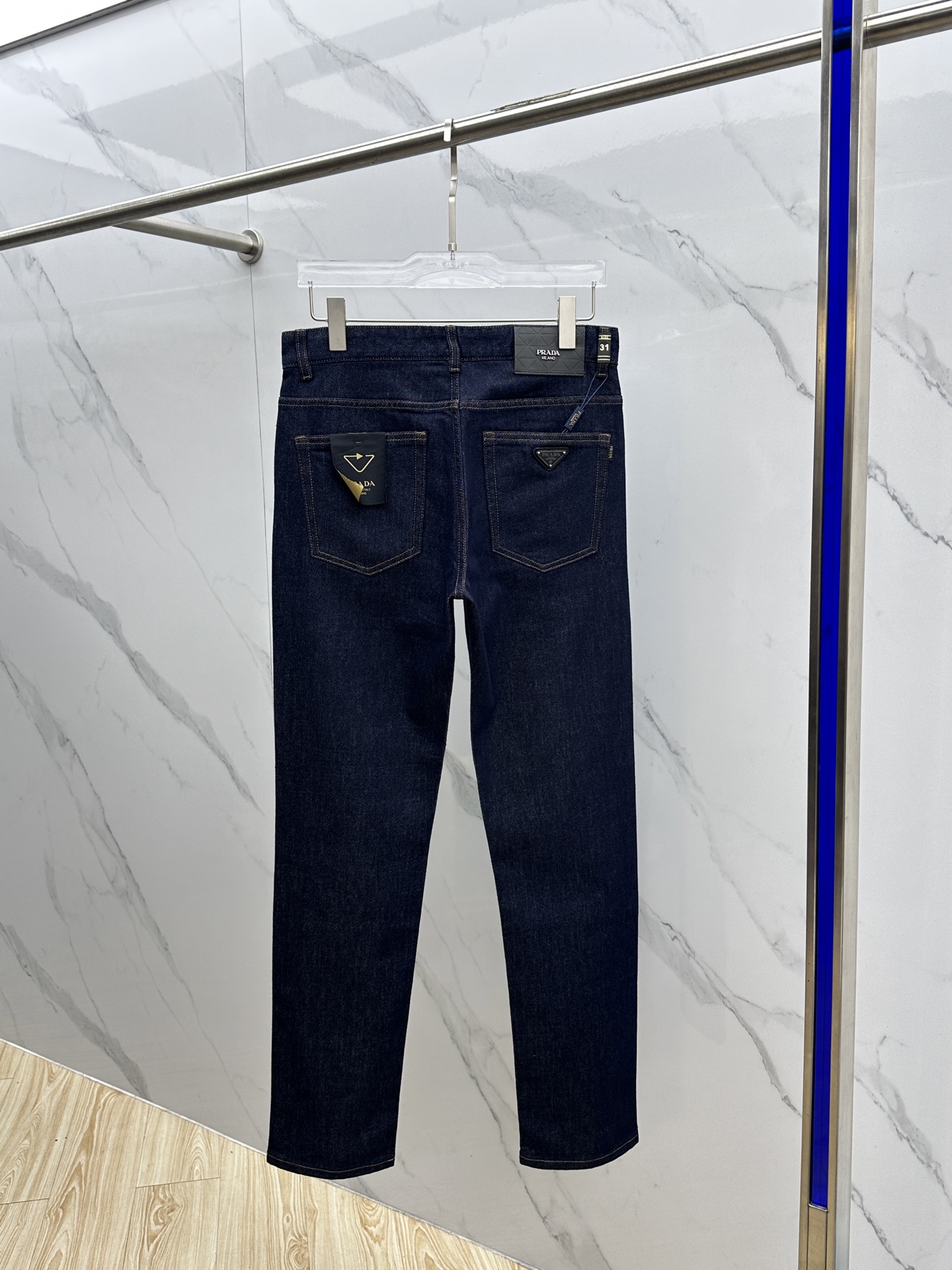 🆕Prad·普拉达 🔥高端定制、2025早春最新款牛仔裤 柜台同步发售 原版定制复刻 客供五金辅料 原单