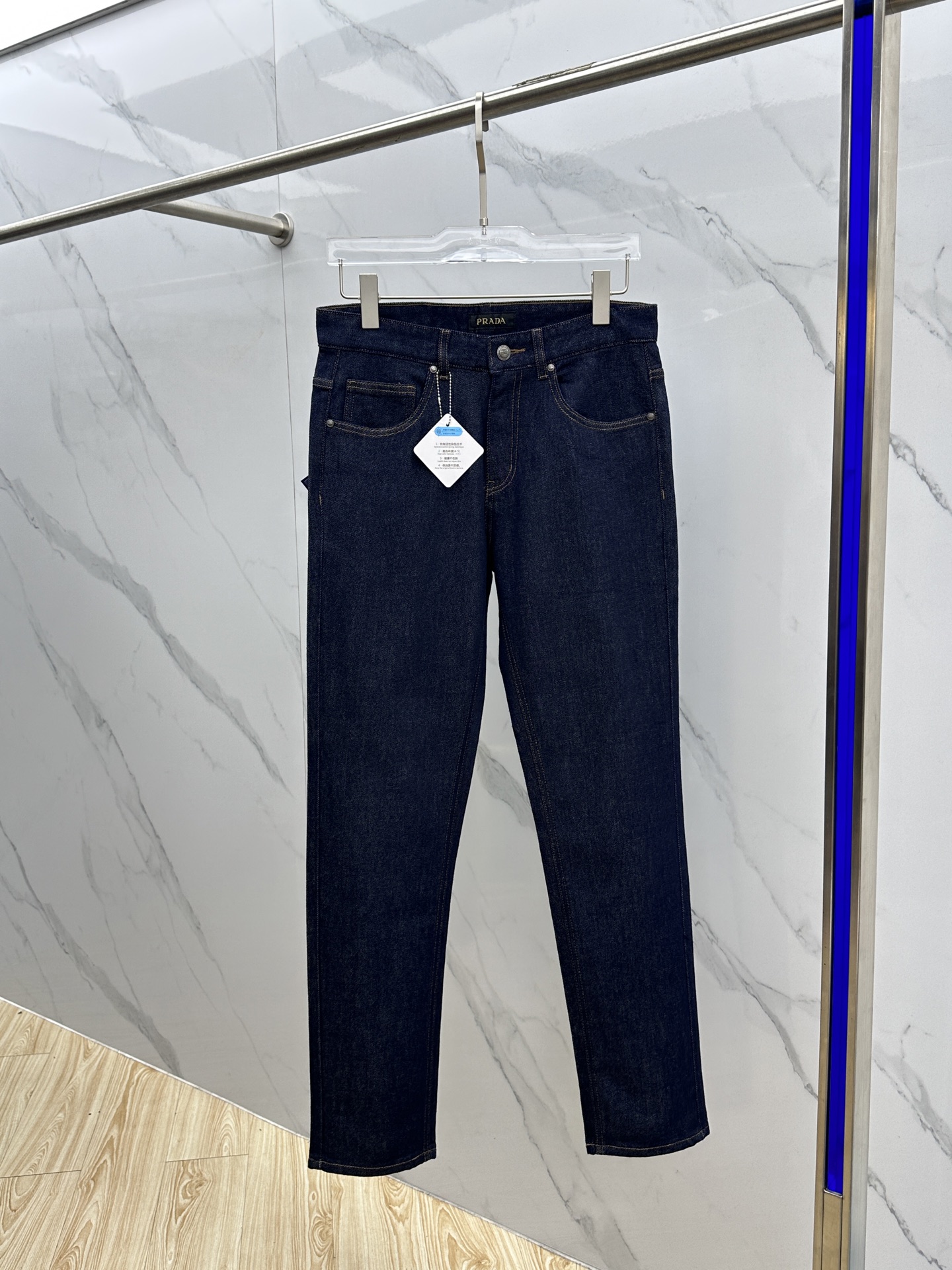 🆕Prad·普拉达 🔥高端定制、2025早春最新款牛仔裤 柜台同步发售 原版定制复刻 客供五金辅料 原单