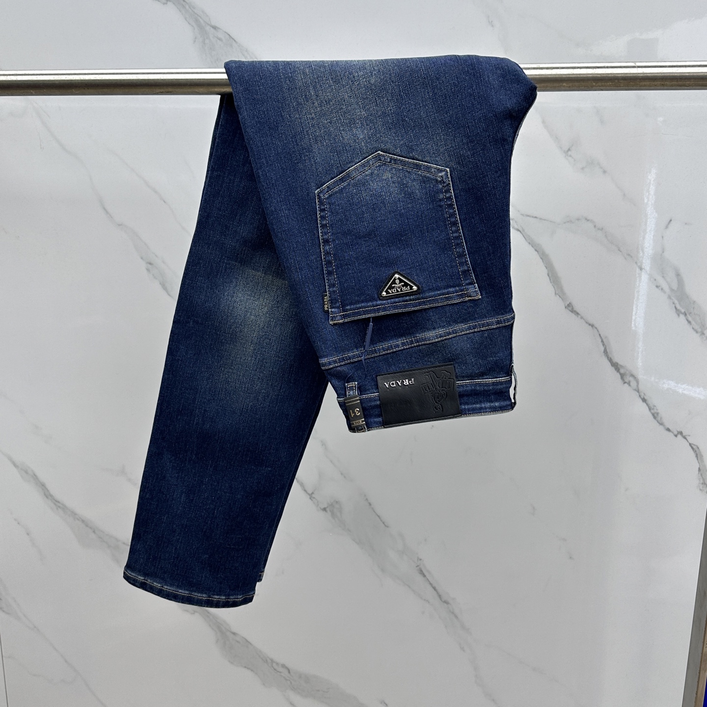 🆕Prad·普拉达 🔥高端定制、2025早春最新款牛仔裤 柜台同步发售 原版定制复刻 客供五金辅料 原单