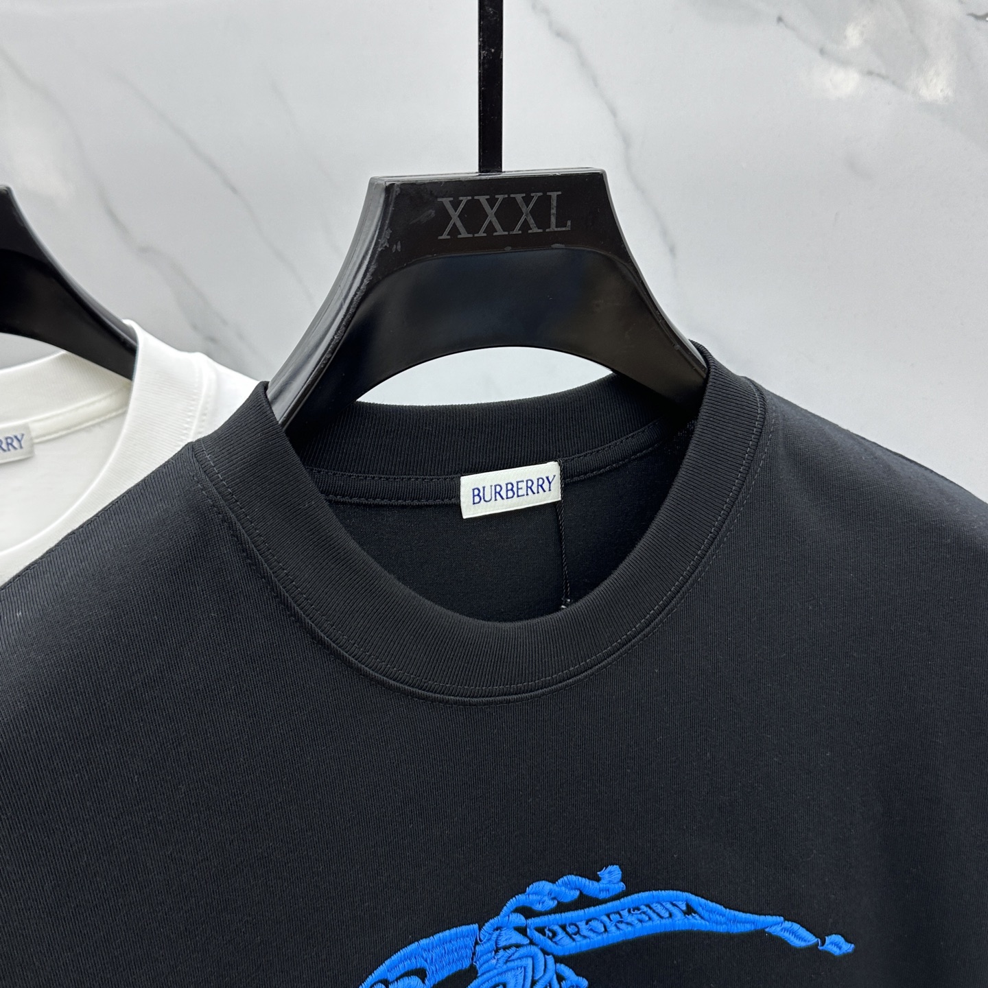  🆕Burberry*巴宝莉 2025FW春夏新品圆领打底外穿T恤，立体感logo常规半袖纯棉打底T恤，