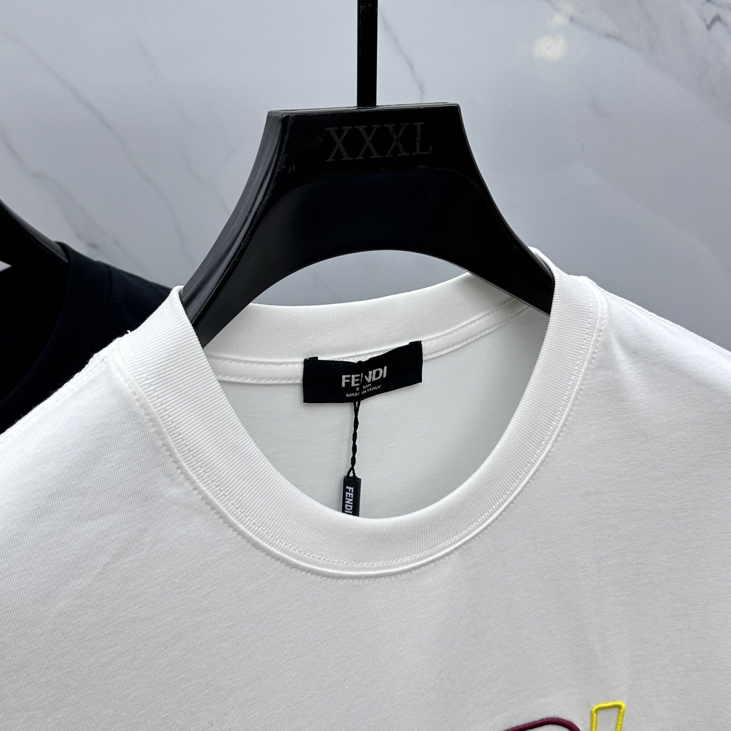  🆕Fendi*芬迪 2025FW春夏新品圆领打底外穿T恤，立体感logo常规半袖纯棉打底T恤，棉，手感