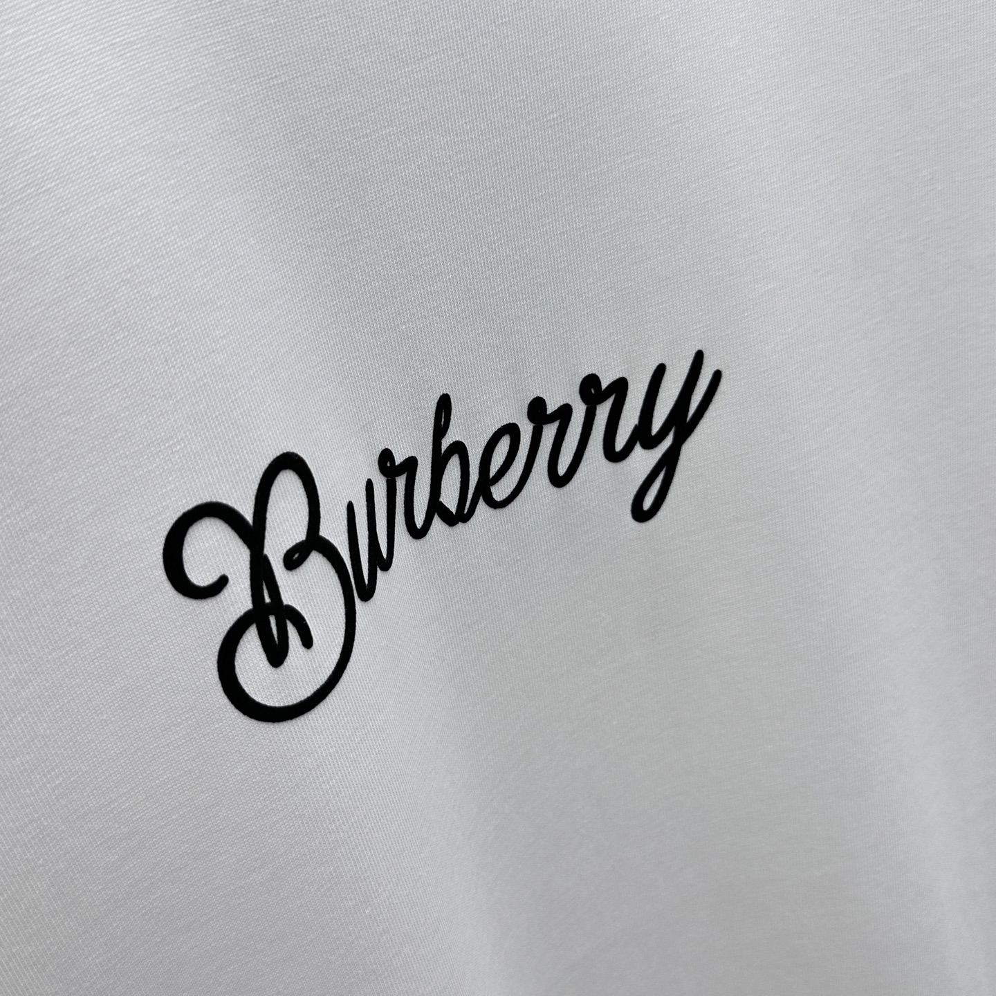 🆕Burberry*巴宝莉 2025FW春夏新品圆领打底外穿T恤，立体感logo常规半袖纯棉打底T恤，