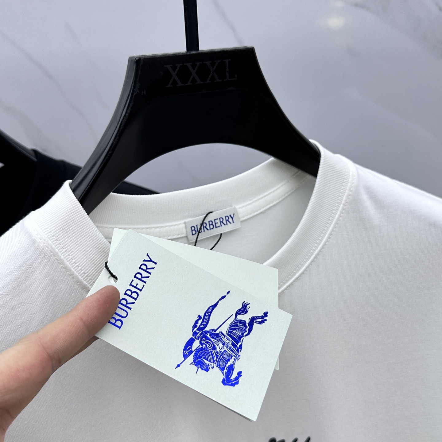  🆕Burberry*巴宝莉 2025FW春夏新品圆领打底外穿T恤，立体感logo常规半袖纯棉打底T恤，