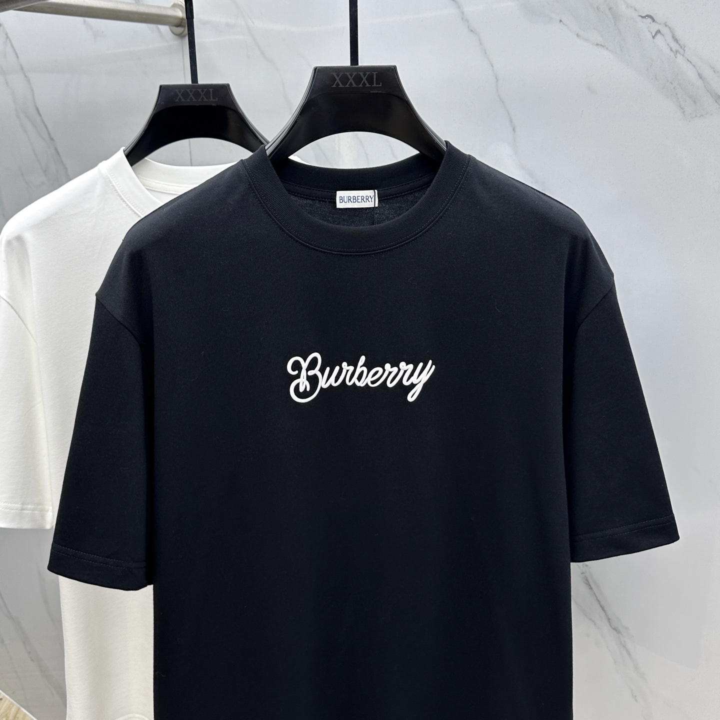  🆕Burberry*巴宝莉 2025FW春夏新品圆领打底外穿T恤，立体感logo常规半袖纯棉打底T恤，