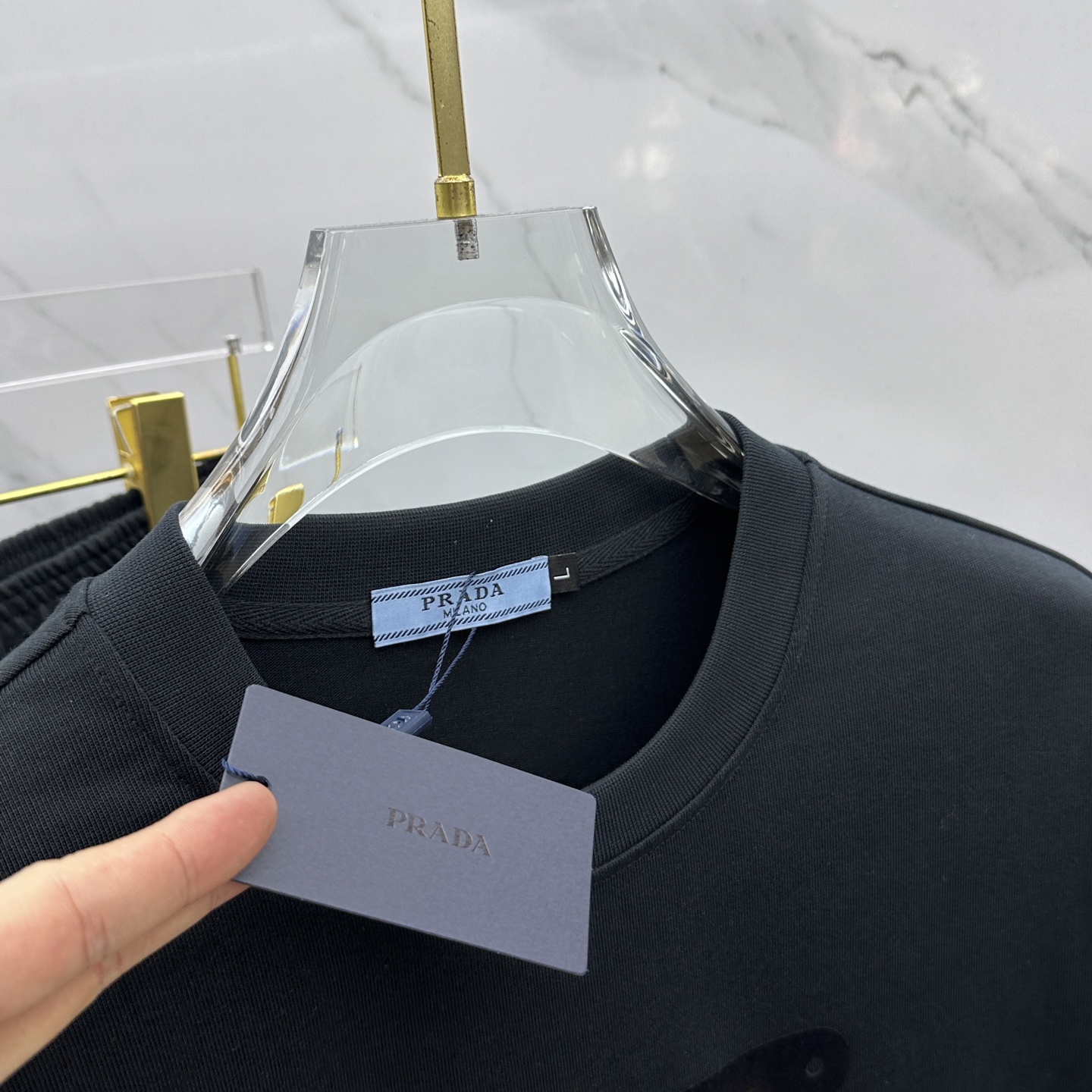  🆕Prad*普拉达 2025春夏最新款套装，男女款👫 贸易公司渠道稀出，同步官网发售！基本每一季都会有