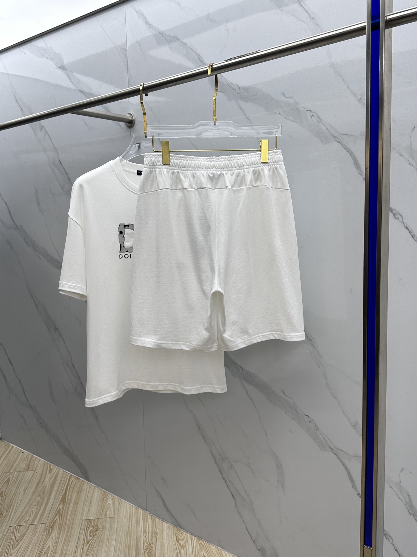  🆕DG*杜嘉班纳 2025春夏最新款套装，男女款👫 贸易公司渠道稀出，同步官网发售！基本每一季都会有它