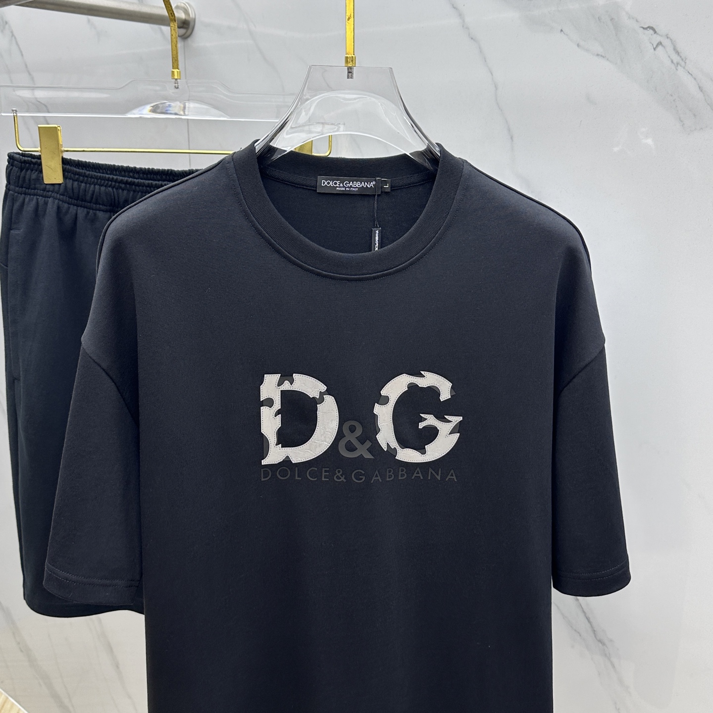  🆕DG*杜嘉班纳 2025春夏最新款套装，男女款👫 贸易公司渠道稀出，同步官网发售！基本每一季都会有它