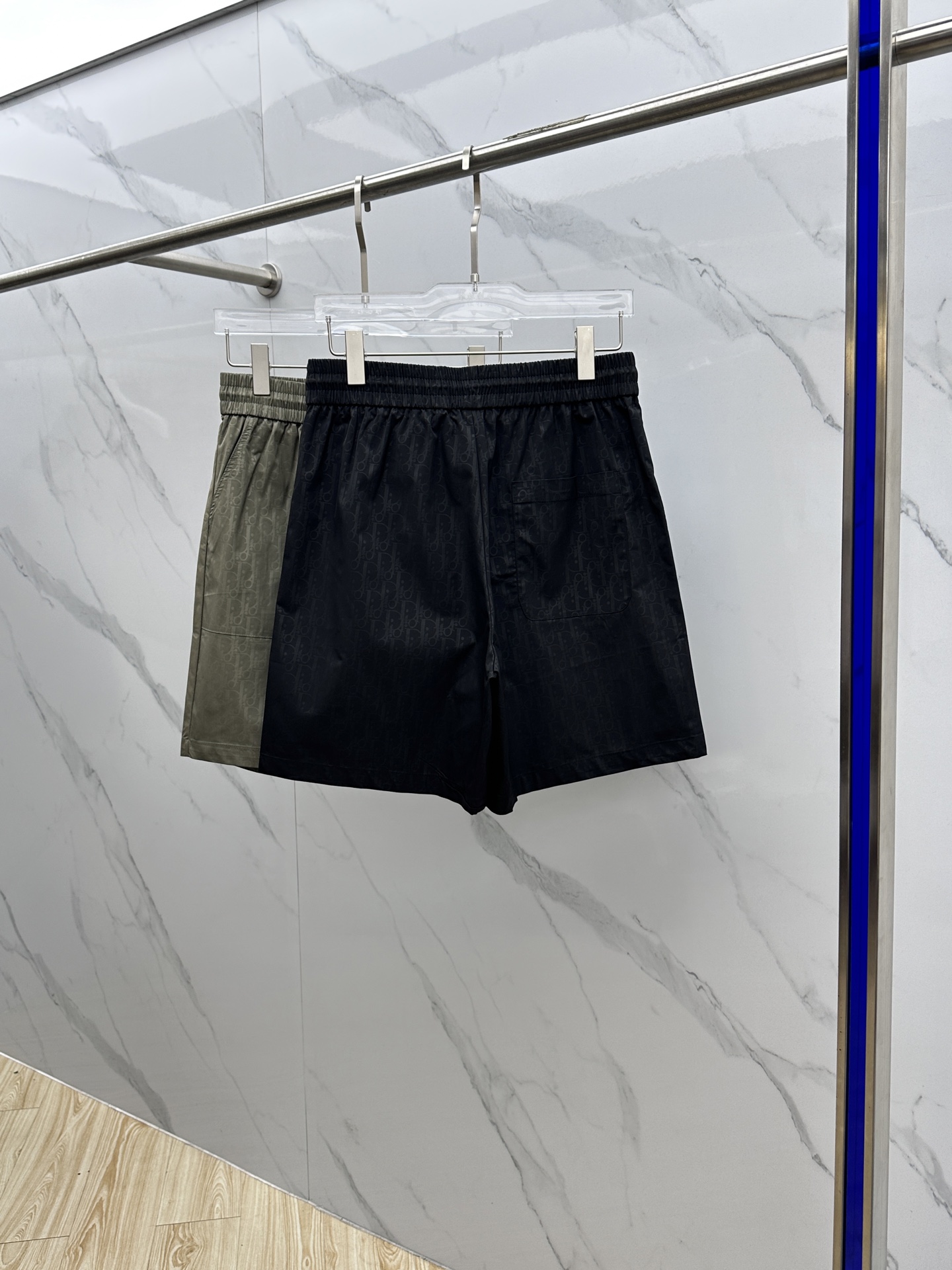  🆕Dior*迪奥 2025春夏季新款男士速干短裤户外休闲，最休闲的时尚美学，原版裤型上身休闲百搭、随性