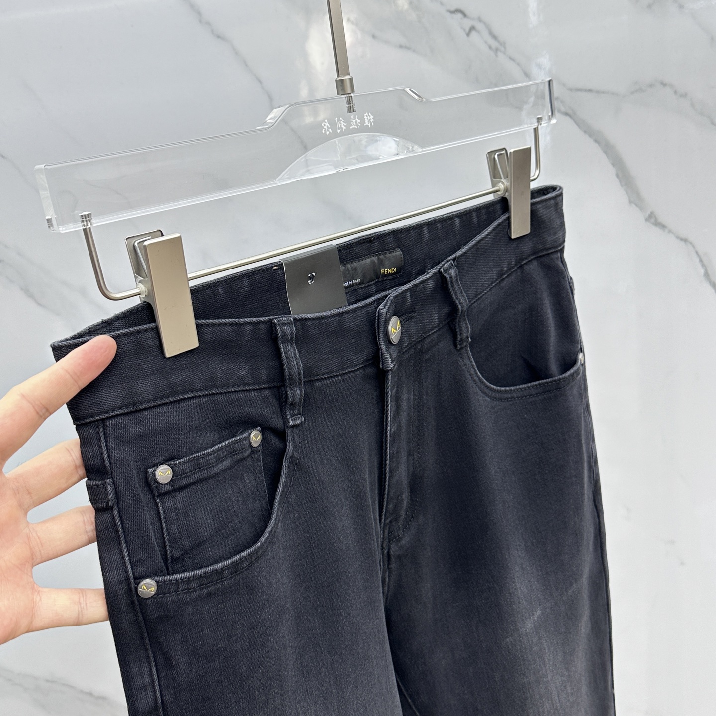 🆕Fendi*芬迪 🔥高端定制、2025早秋最新款牛仔裤 柜台同步发售 原版定制复刻 客供五金辅料 原单