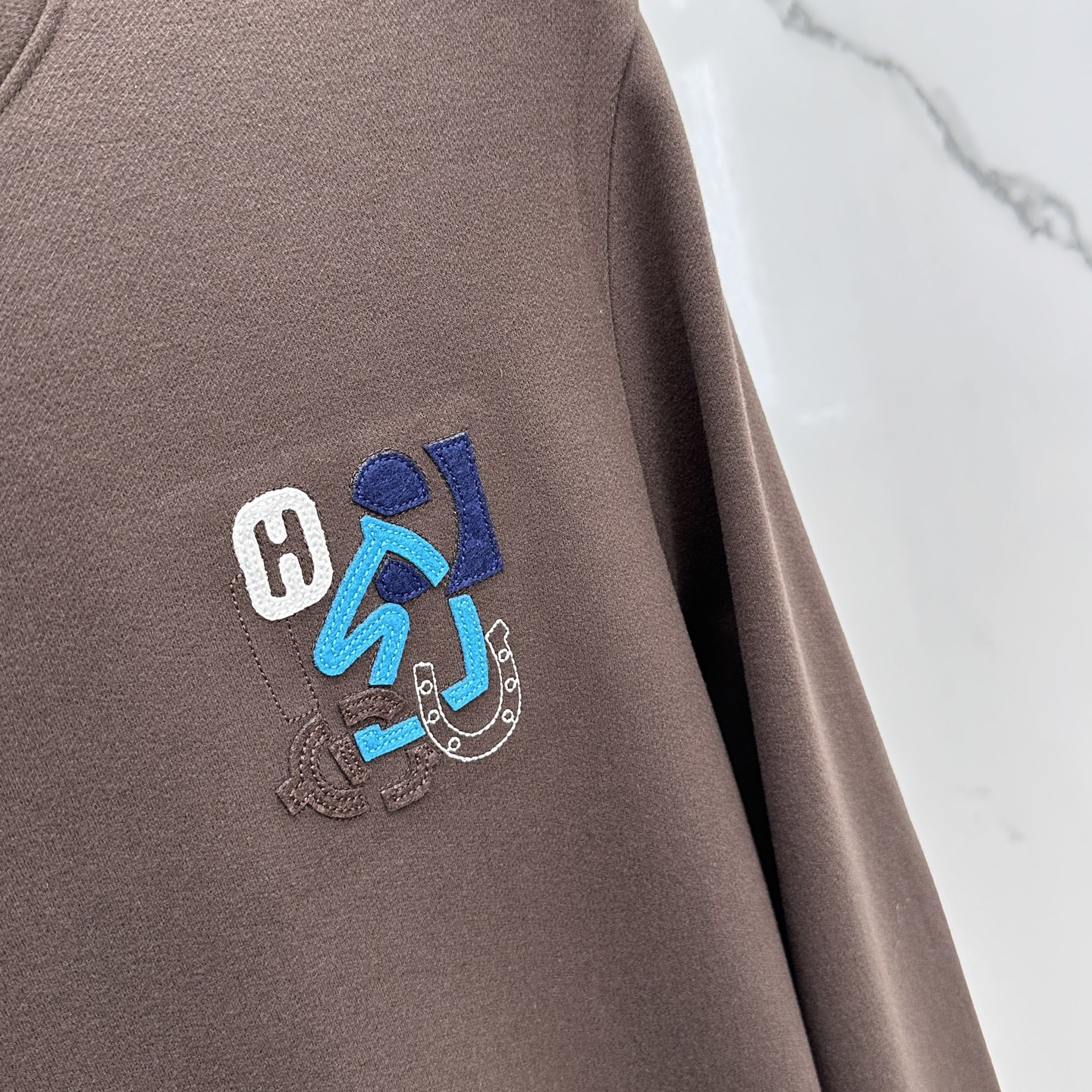 🆕HERMES*爱马仕 2025早秋新款首发专柜最新款长袖圆领羊毛T恤 高端订制 设计前卫时尚！品牌lo