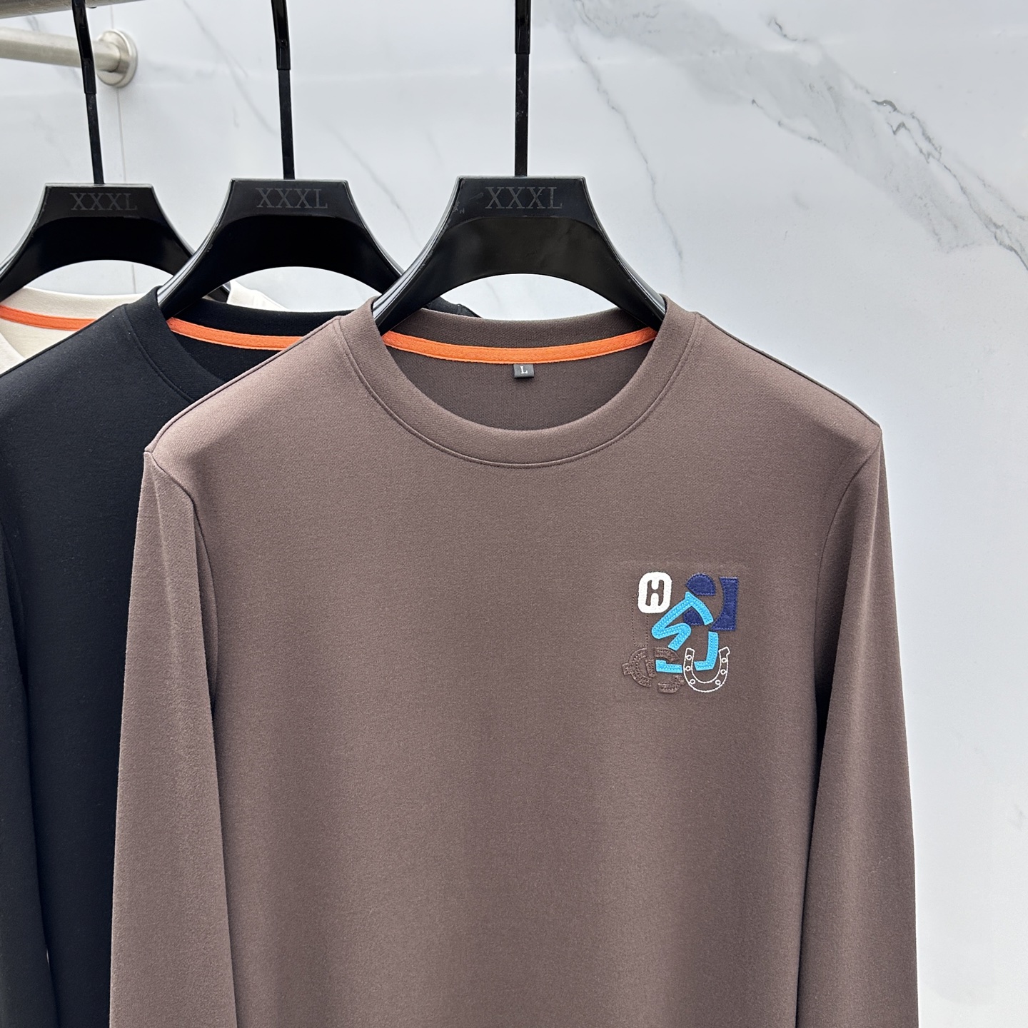 🆕HERMES*爱马仕 2025早秋新款首发专柜最新款长袖圆领羊毛T恤 高端订制 设计前卫时尚！品牌lo