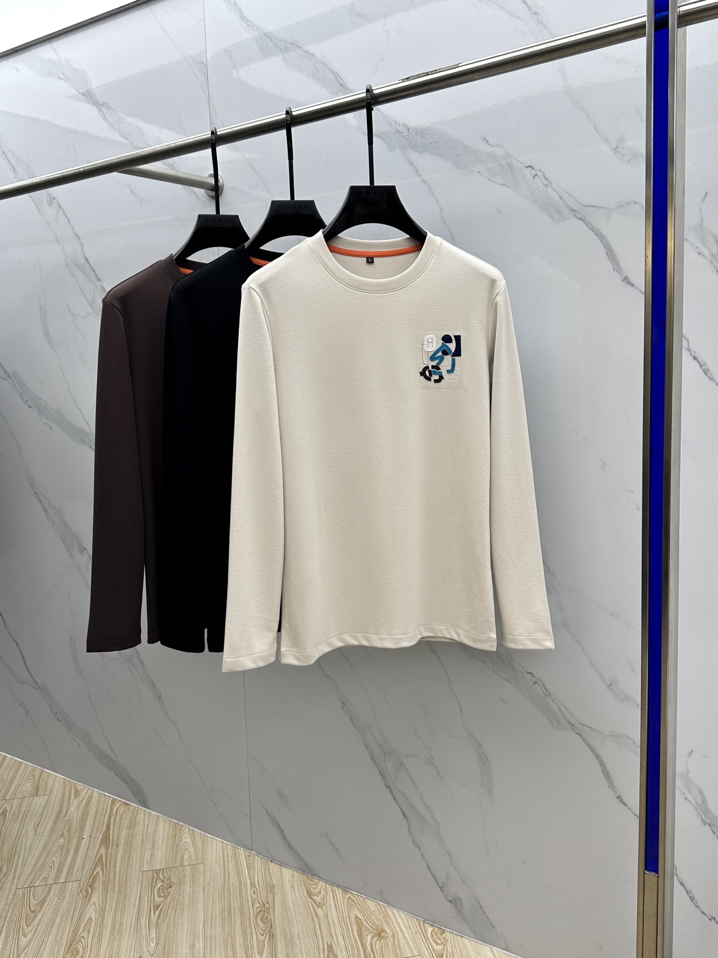 Hermes Long Sleeve Wool T-Shirt Round Neck Fashion Logo Design 1 i1753203841664 9546 0 0