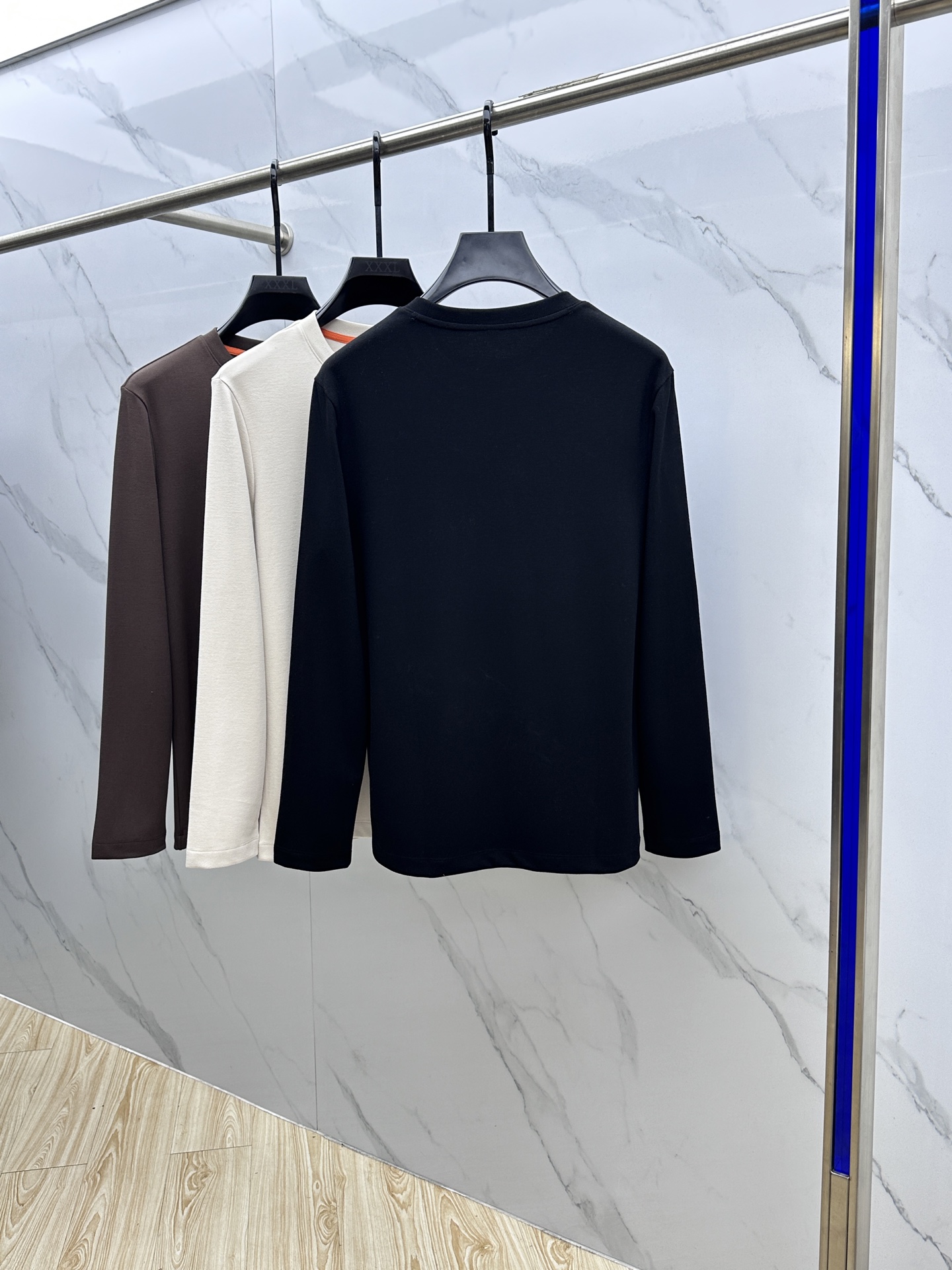 Men's Hermes Long Sleeve Crew Neck T-Shirt with Logo, Casual Comfort 9 i1753203858363 9516 0 8