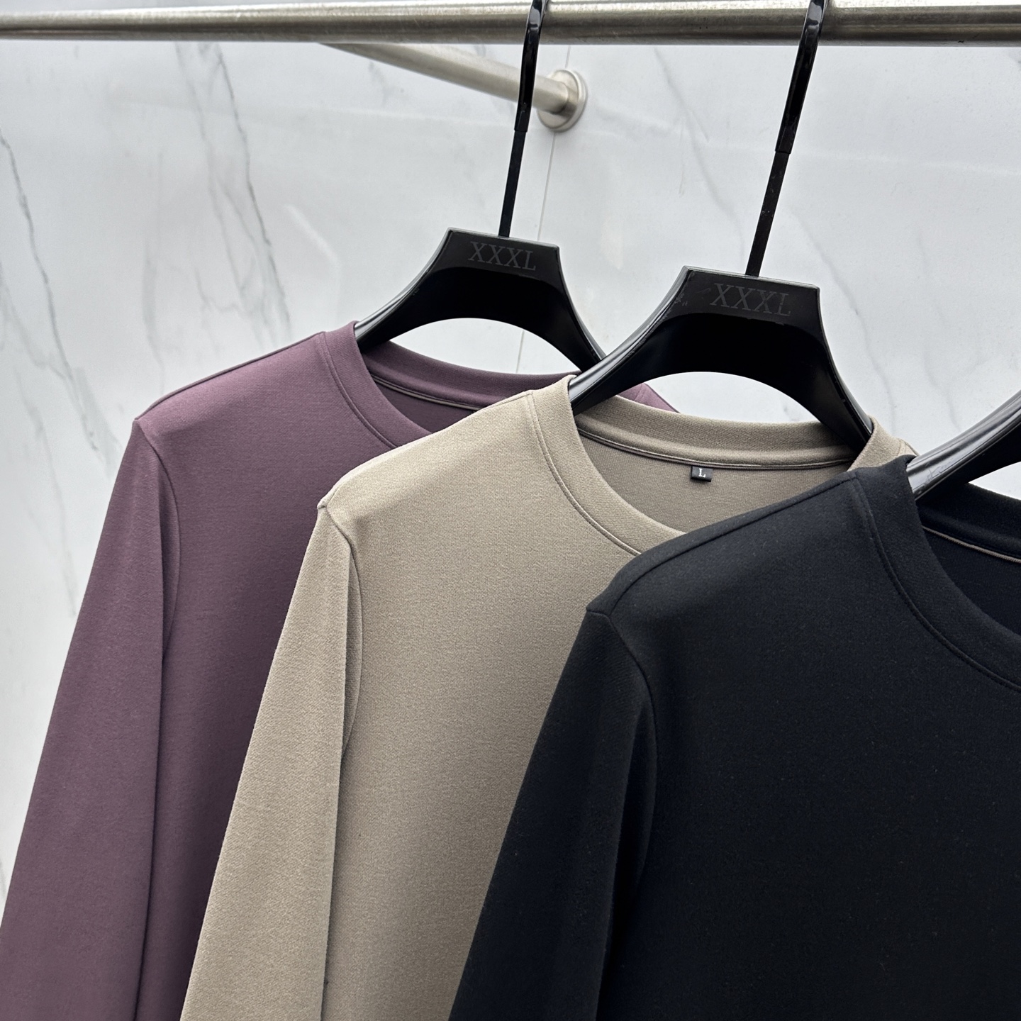 🆕Prad*普拉达 2025早秋新款首发专柜最新款长袖圆领羊毛T恤 高端订制 设计前卫时尚！品牌logo