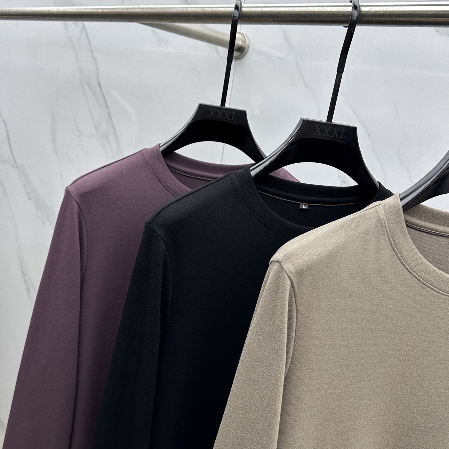 🆕Prad*普拉达 2025早秋新款首发专柜最新款长袖圆领羊毛T恤 高端订制 设计前卫时尚！品牌logo