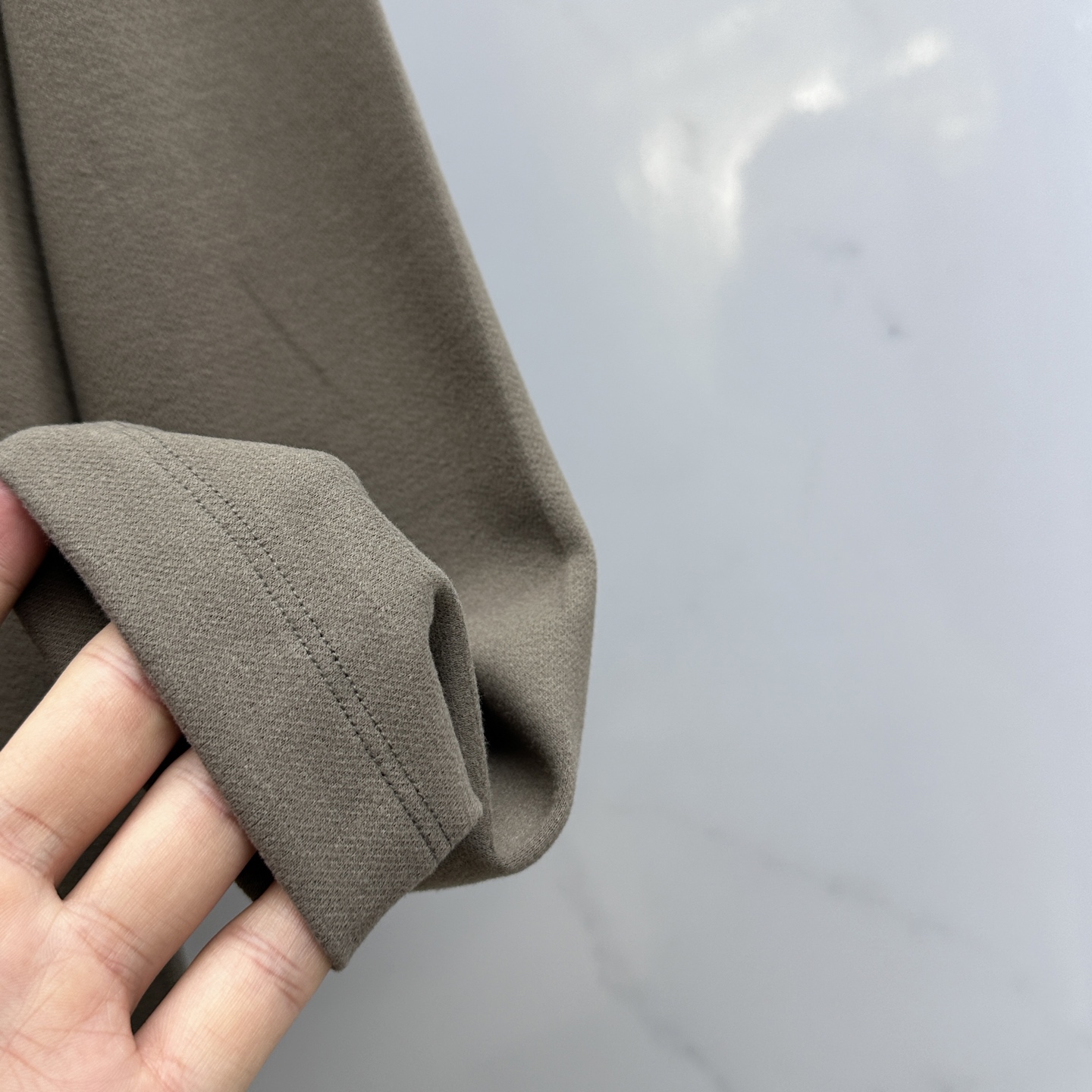 🆕Prad*普拉达 2025早秋新款首发专柜最新款长袖圆领羊毛T恤 高端订制 设计前卫时尚！品牌logo