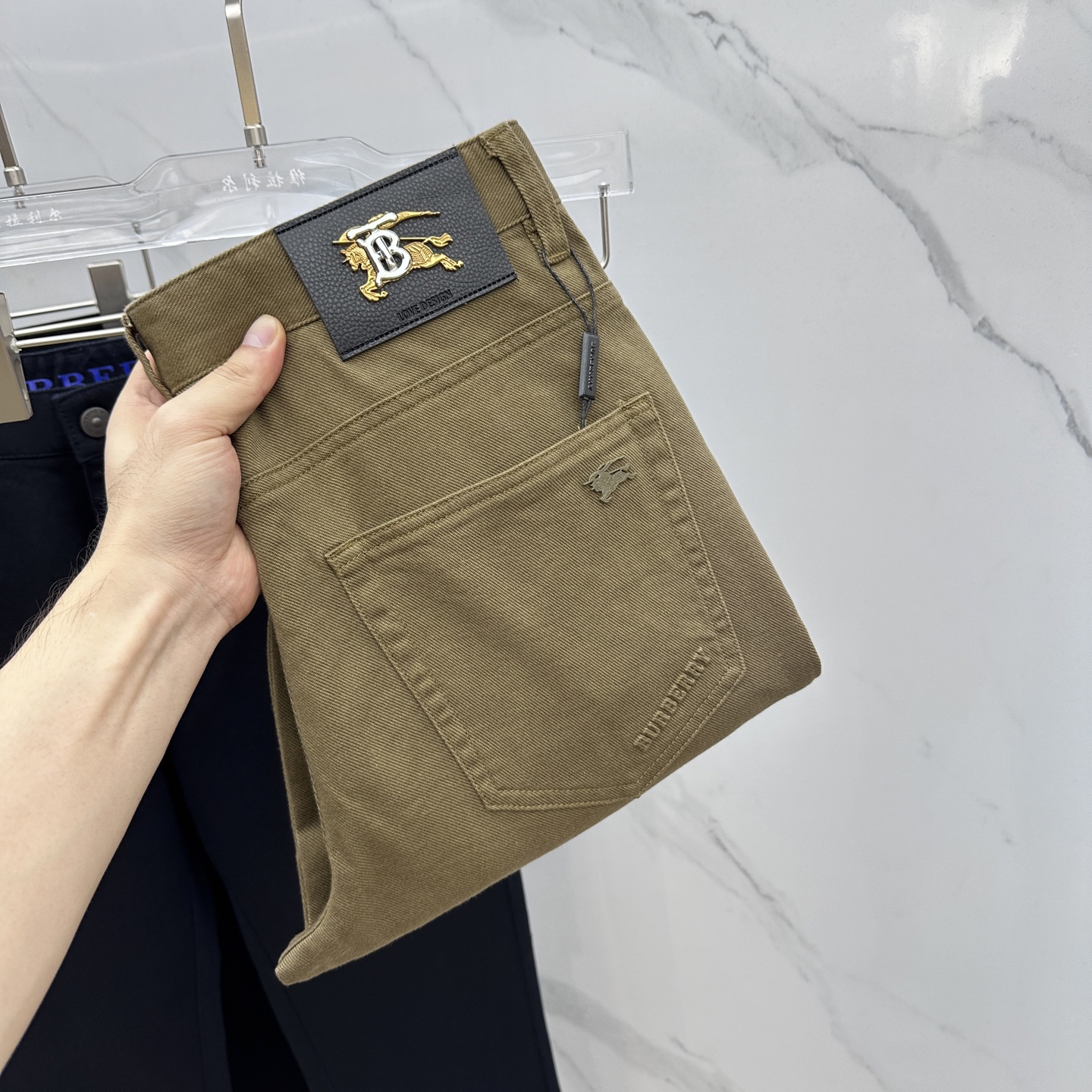 🆕BUR*巴宝莉 🔥高端定制、2025早秋最新款牛仔裤 柜台同步发售 原版定制复刻 客供五金辅料 原单品