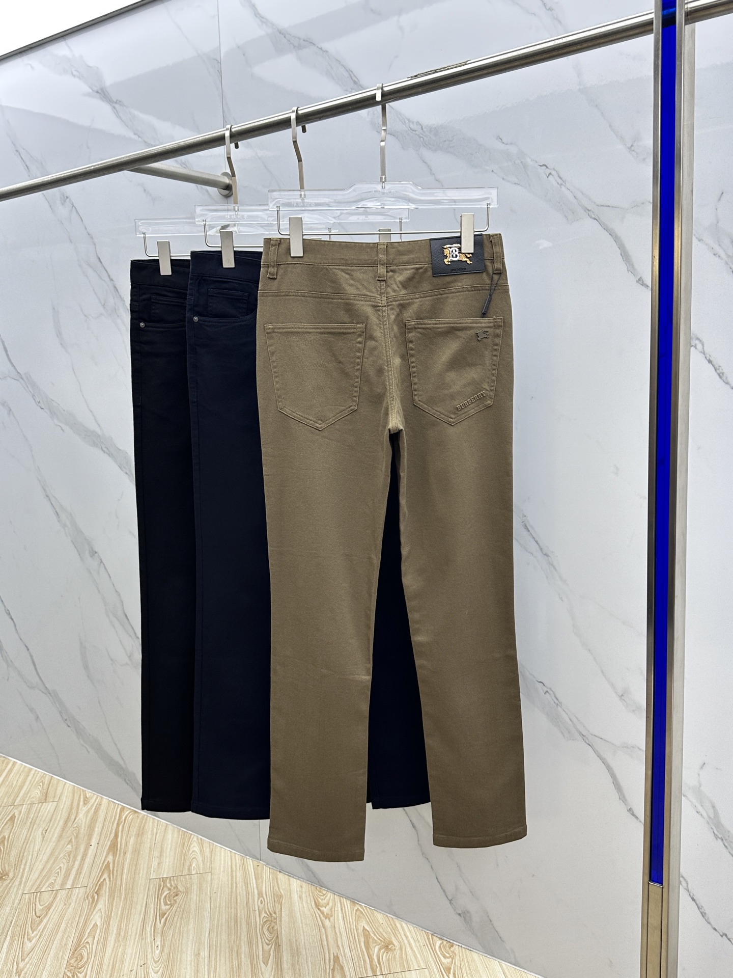 🆕BUR*巴宝莉 🔥高端定制、2025早秋最新款牛仔裤 柜台同步发售 原版定制复刻 客供五金辅料 原单品