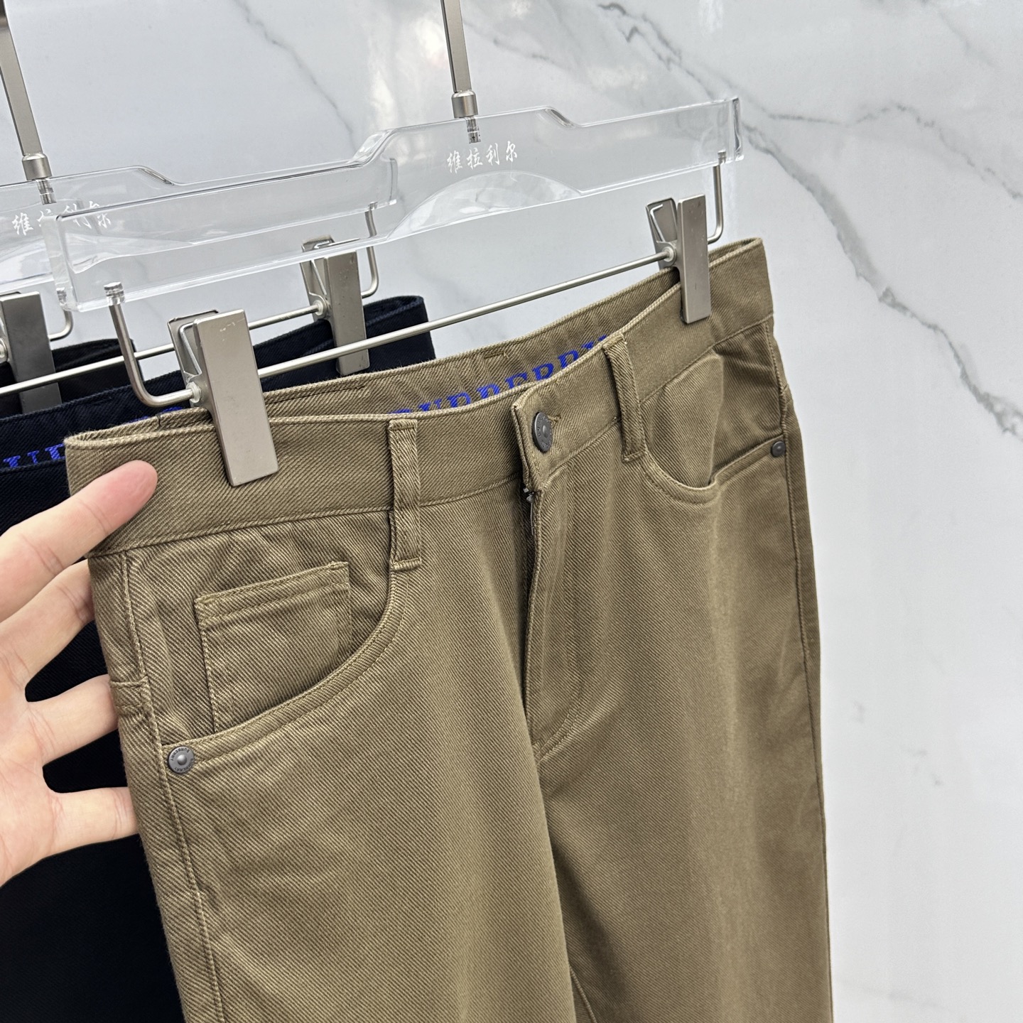 🆕BUR*巴宝莉 🔥高端定制、2025早秋最新款牛仔裤 柜台同步发售 原版定制复刻 客供五金辅料 原单品