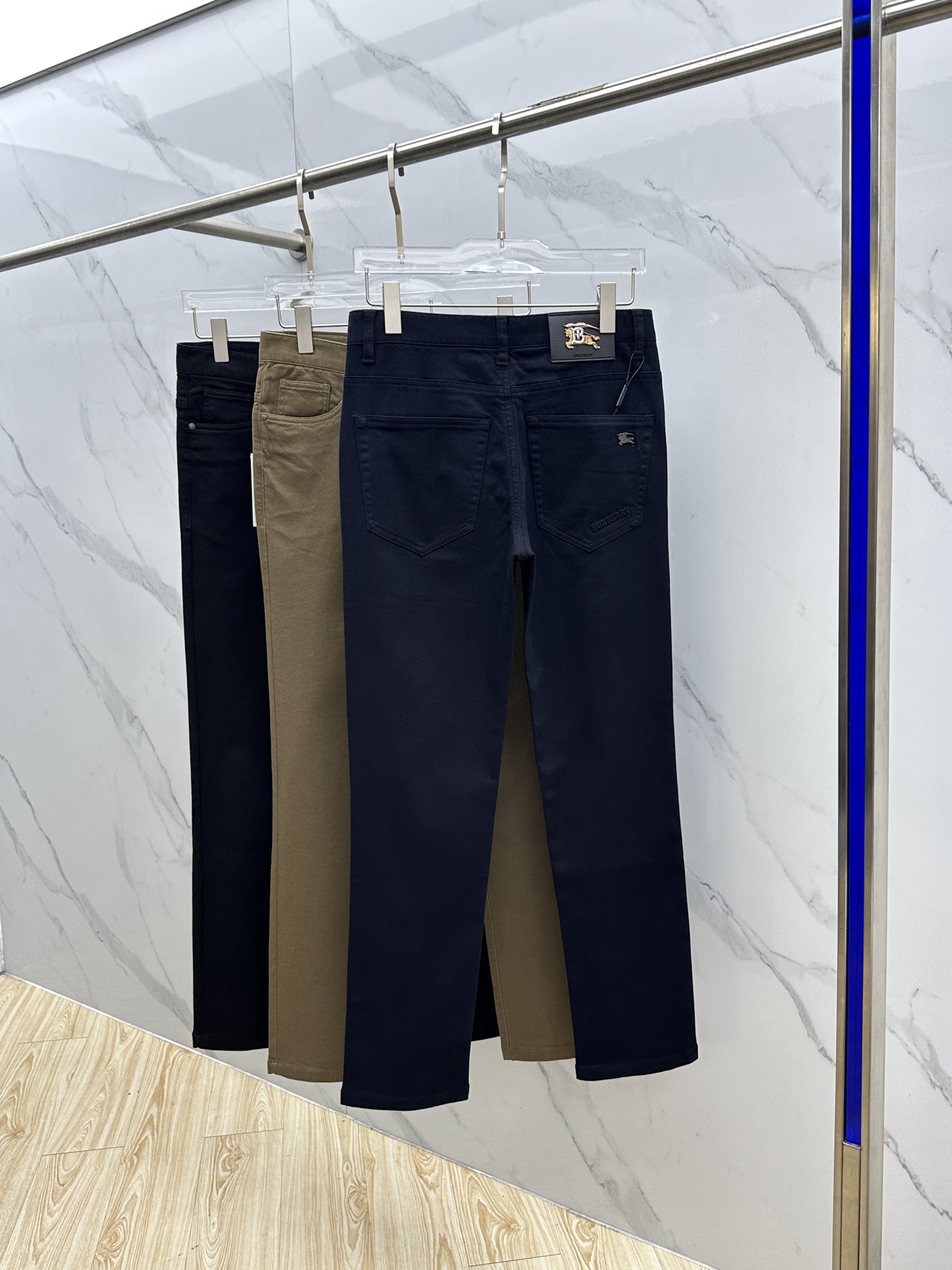 🆕BUR*巴宝莉 🔥高端定制、2025早秋最新款牛仔裤 柜台同步发售 原版定制复刻 客供五金辅料 原单品