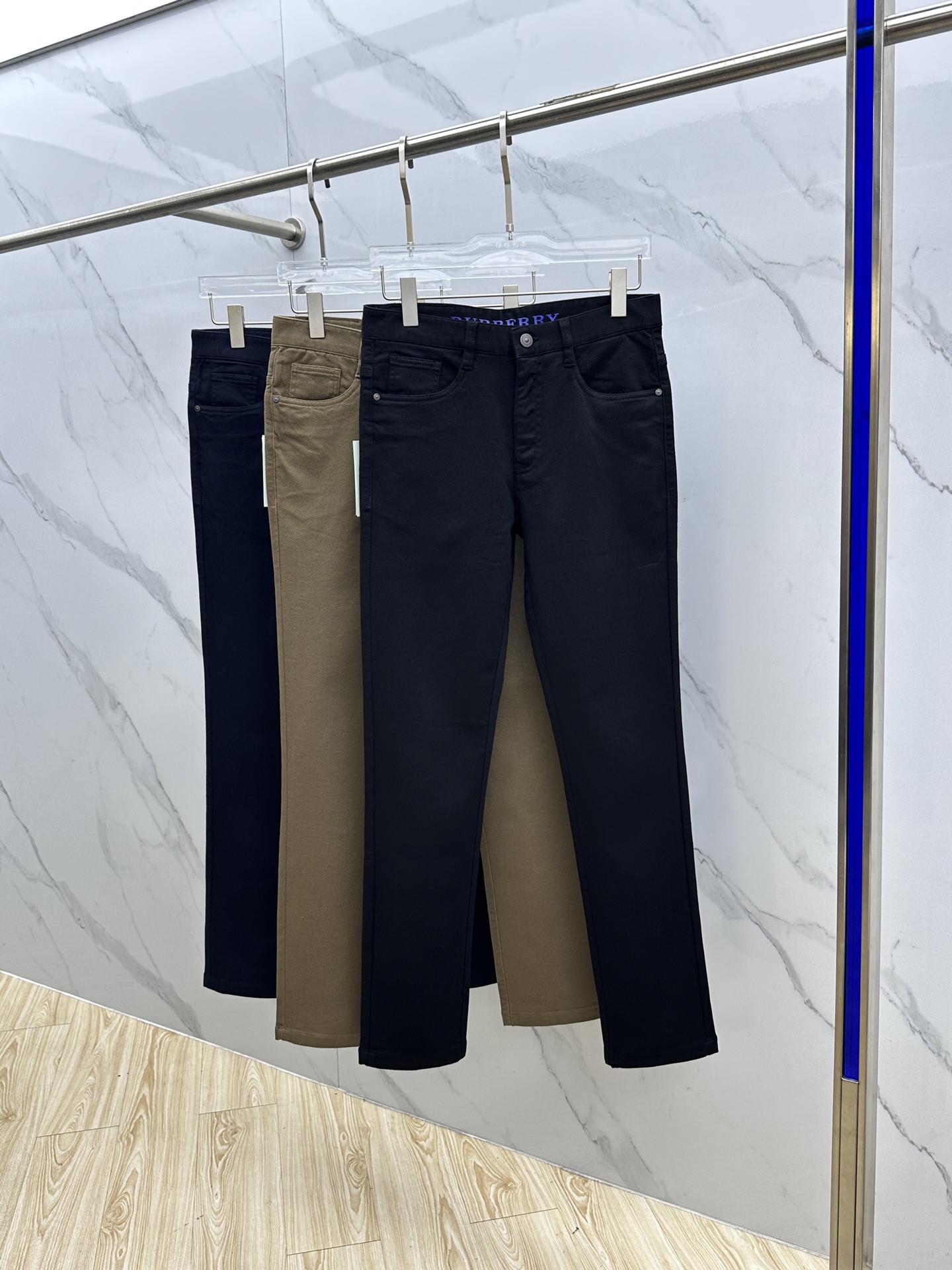 🆕BUR*巴宝莉 🔥高端定制、2025早秋最新款牛仔裤 柜台同步发售 原版定制复刻 客供五金辅料 原单品