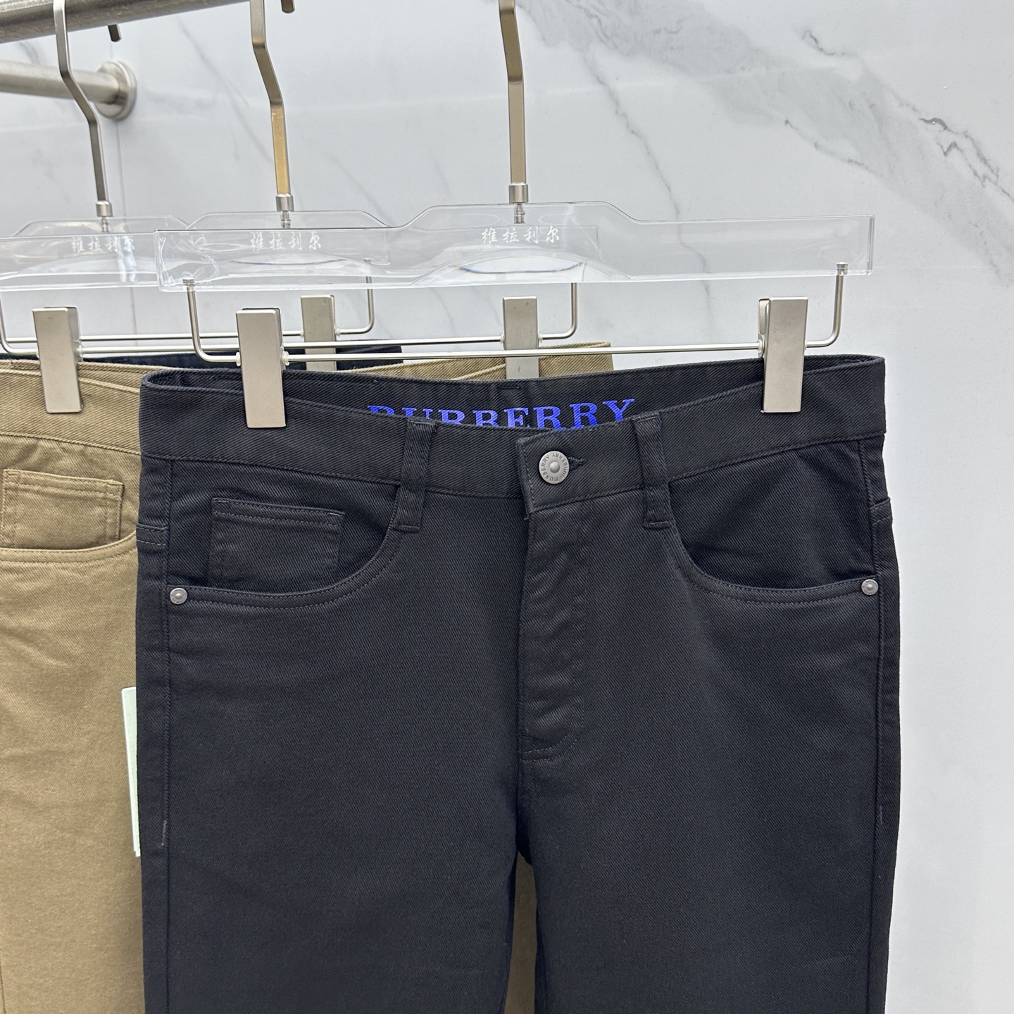 🆕BUR*巴宝莉 🔥高端定制、2025早秋最新款牛仔裤 柜台同步发售 原版定制复刻 客供五金辅料 原单品