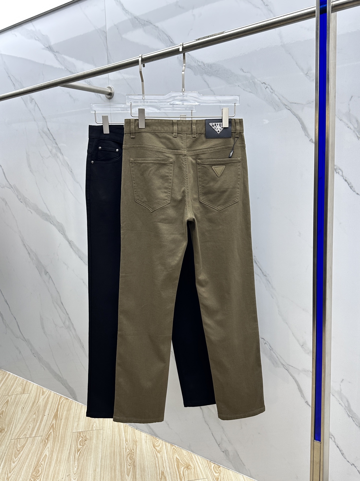 🆕Prad*普拉达 🔥高端定制、2025早秋最新款牛仔裤 柜台同步发售 原版定制复刻 客供五金辅料 原单