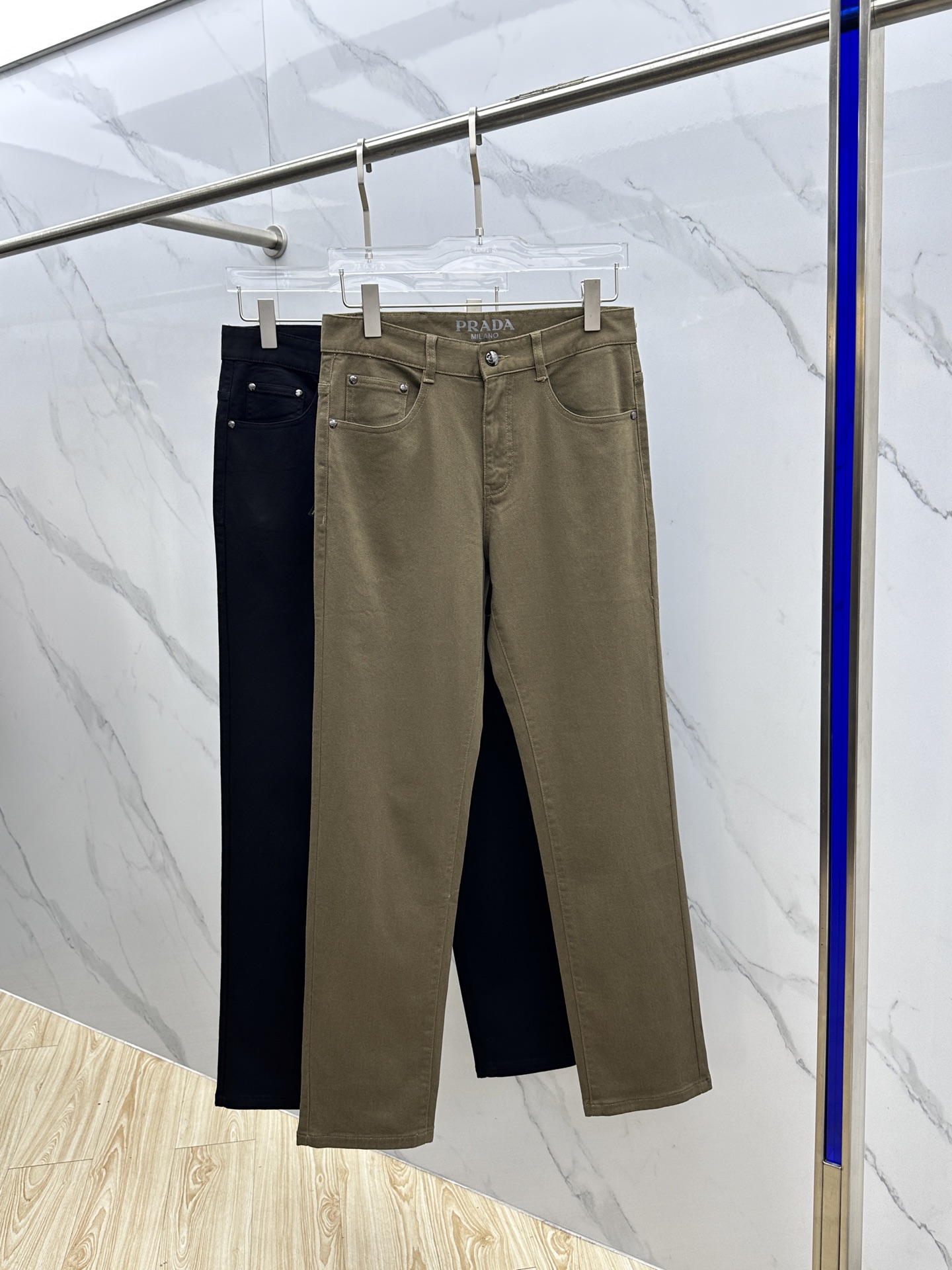 🆕Prad*普拉达 🔥高端定制、2025早秋最新款牛仔裤 柜台同步发售 原版定制复刻 客供五金辅料 原单