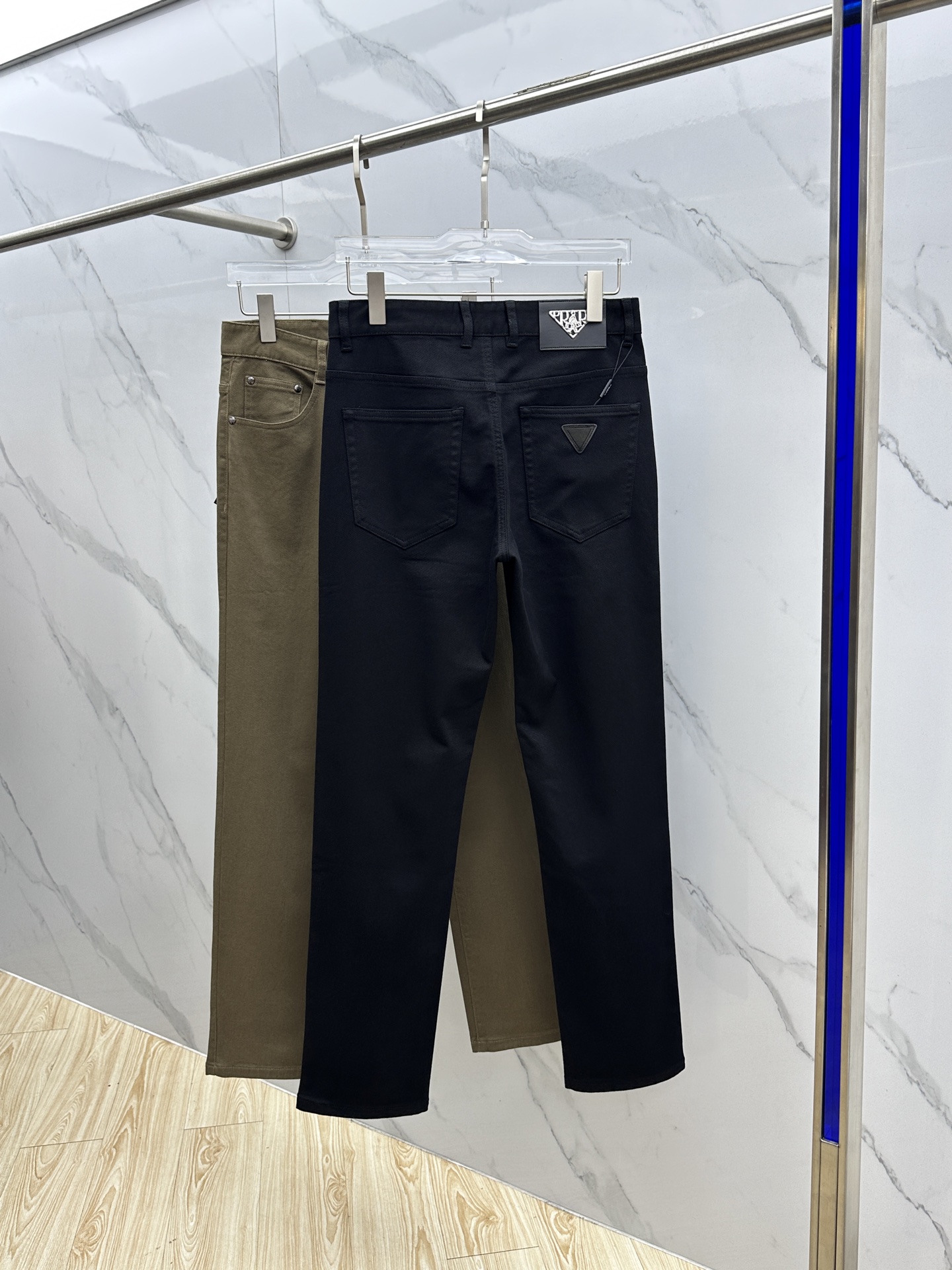 🆕Prad*普拉达 🔥高端定制、2025早秋最新款牛仔裤 柜台同步发售 原版定制复刻 客供五金辅料 原单