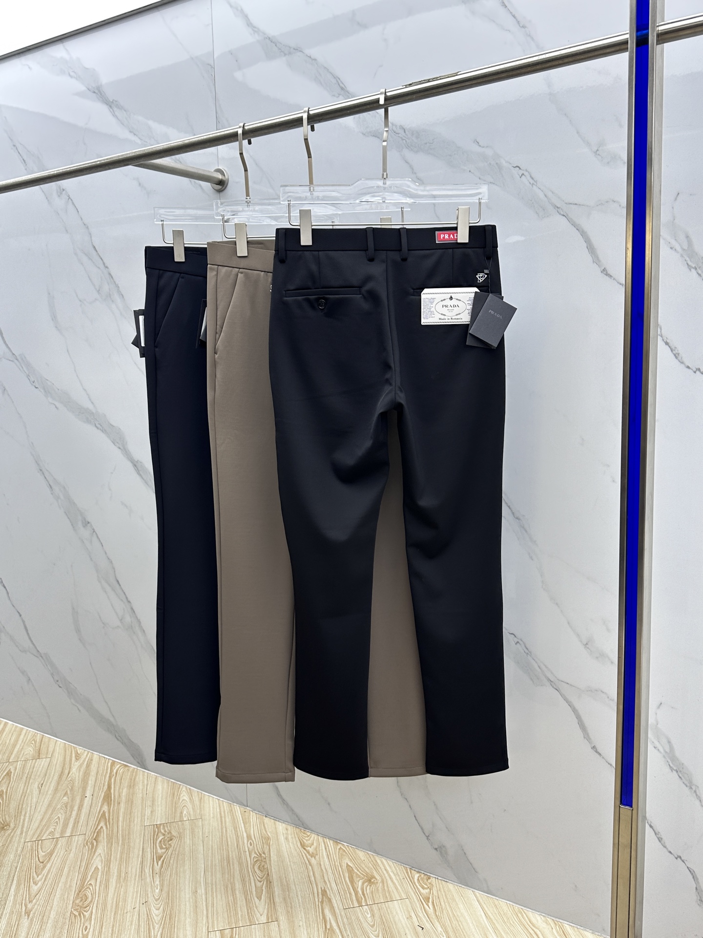 🆕Prad*普拉达 2025早秋新品休闲裤西裤，官网同步发售，裤身工艺设计，进口客供辅料、面料定制，代工