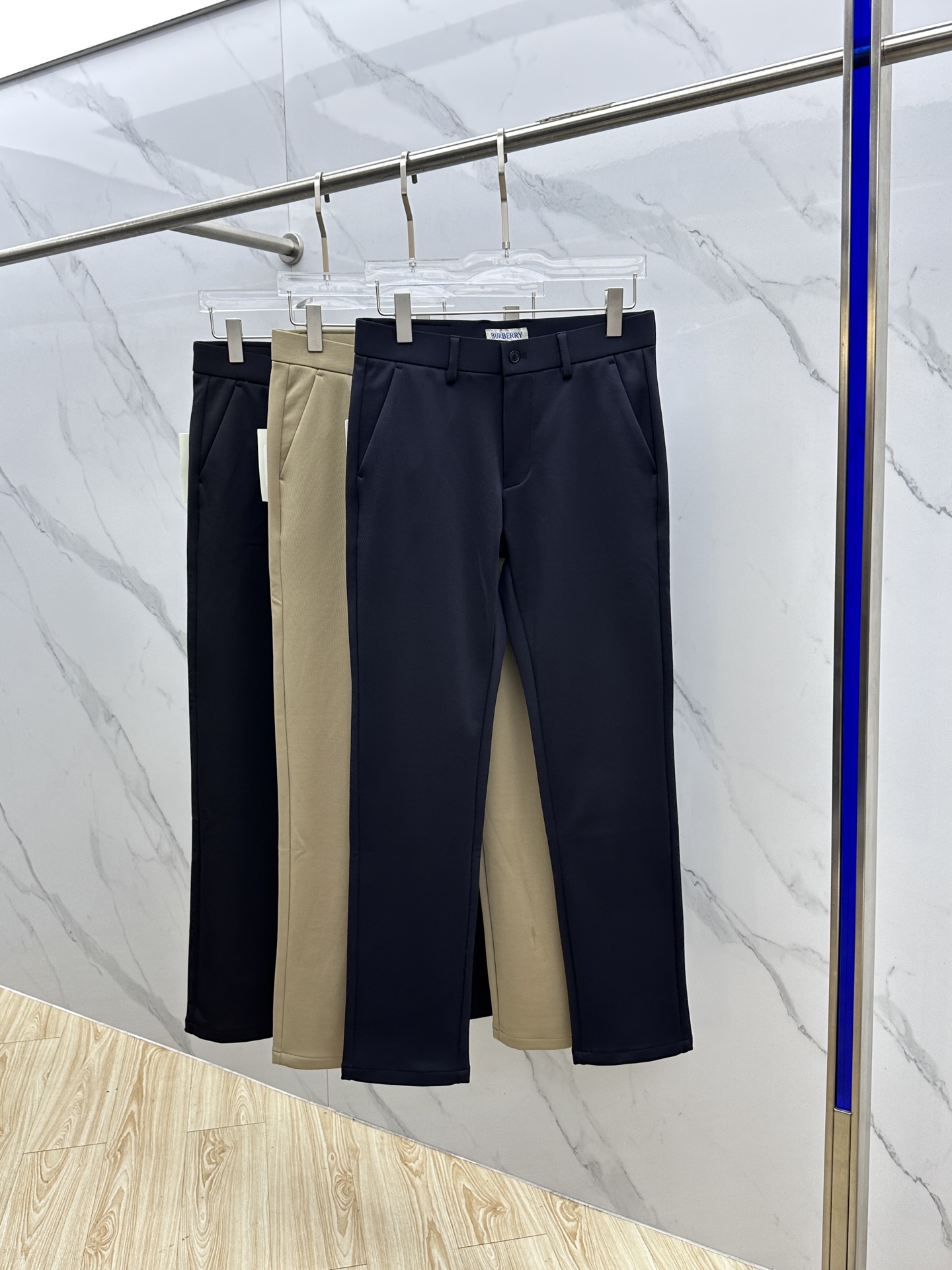 🆕Burberry*巴宝莉 2025早秋新品休闲裤西裤，官网同步发售，裤身工艺设计，进口客供辅料、面料定