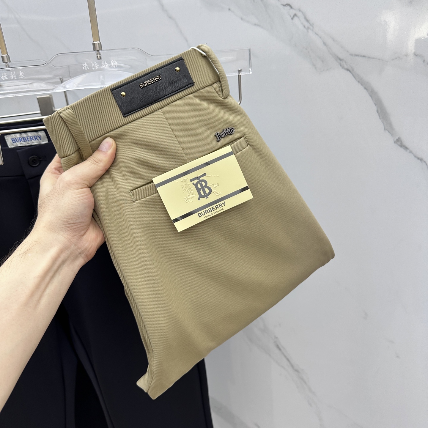 🆕Burberry*巴宝莉 2025早秋新品休闲裤西裤，官网同步发售，裤身工艺设计，进口客供辅料、面料定