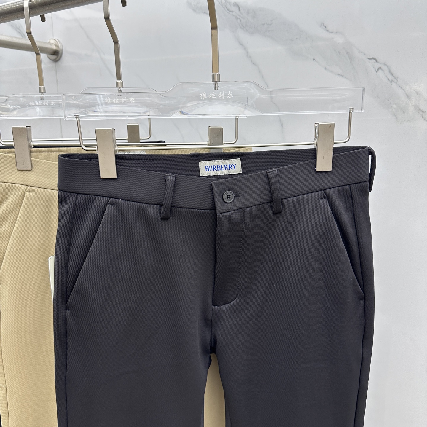 🆕Burberry*巴宝莉 2025早秋新品休闲裤西裤，官网同步发售，裤身工艺设计，进口客供辅料、面料定