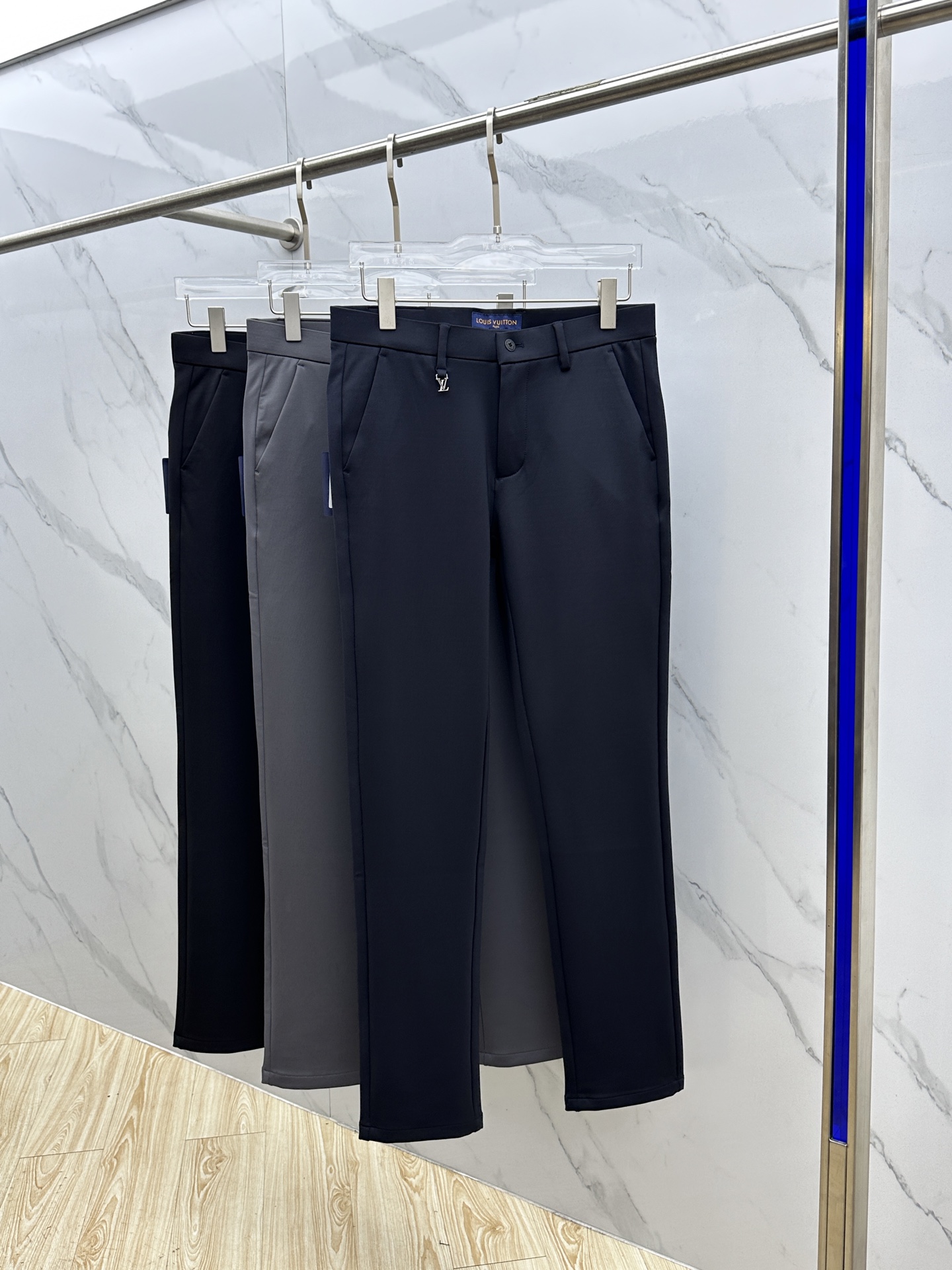 🆕1V*路易威登 2025早秋新品休闲裤西裤，官网同步发售，裤身工艺设计，进口客供辅料、面料定制，代工厂