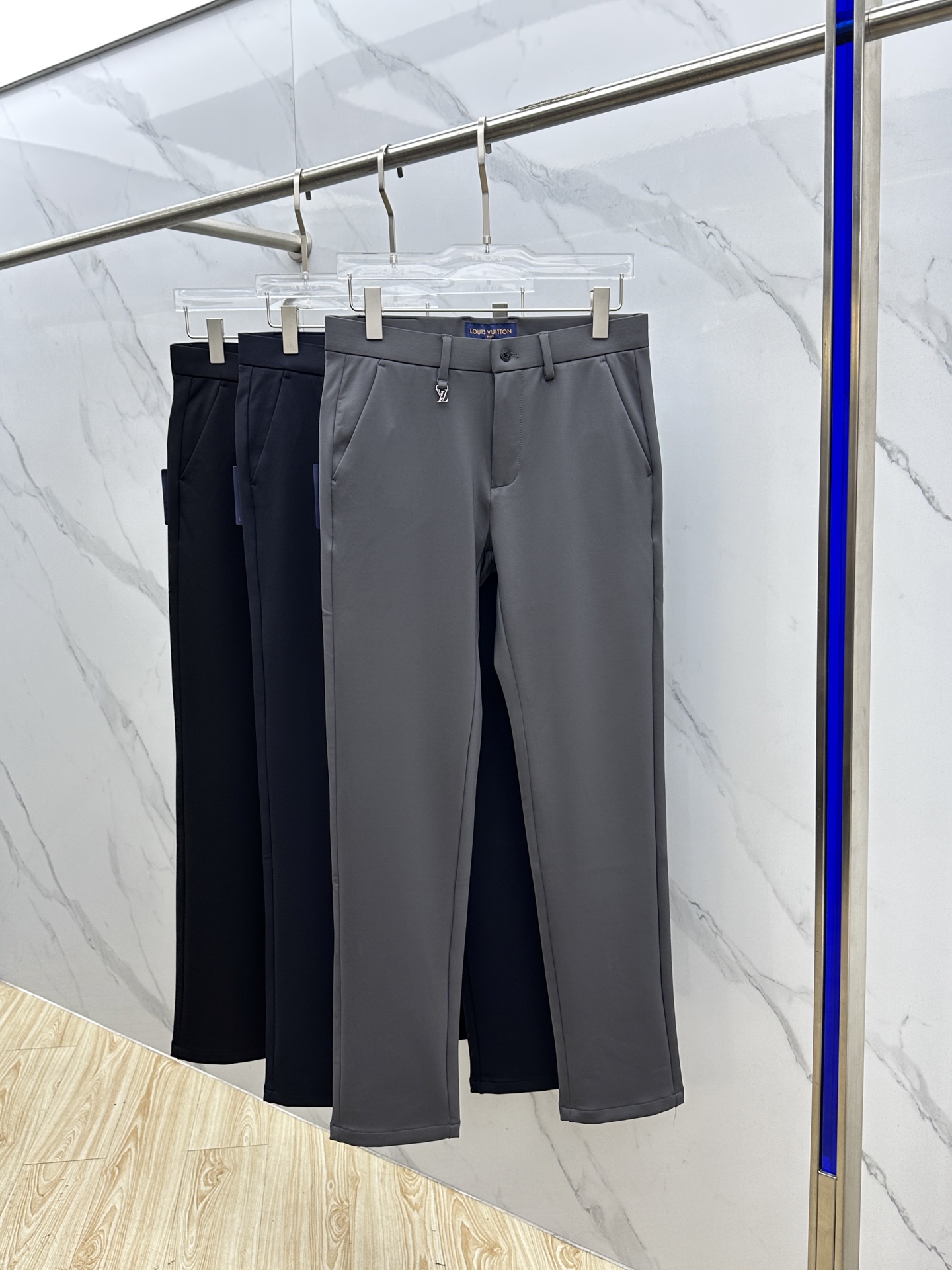 🆕1V*路易威登 2025早秋新品休闲裤西裤，官网同步发售，裤身工艺设计，进口客供辅料、面料定制，代工厂