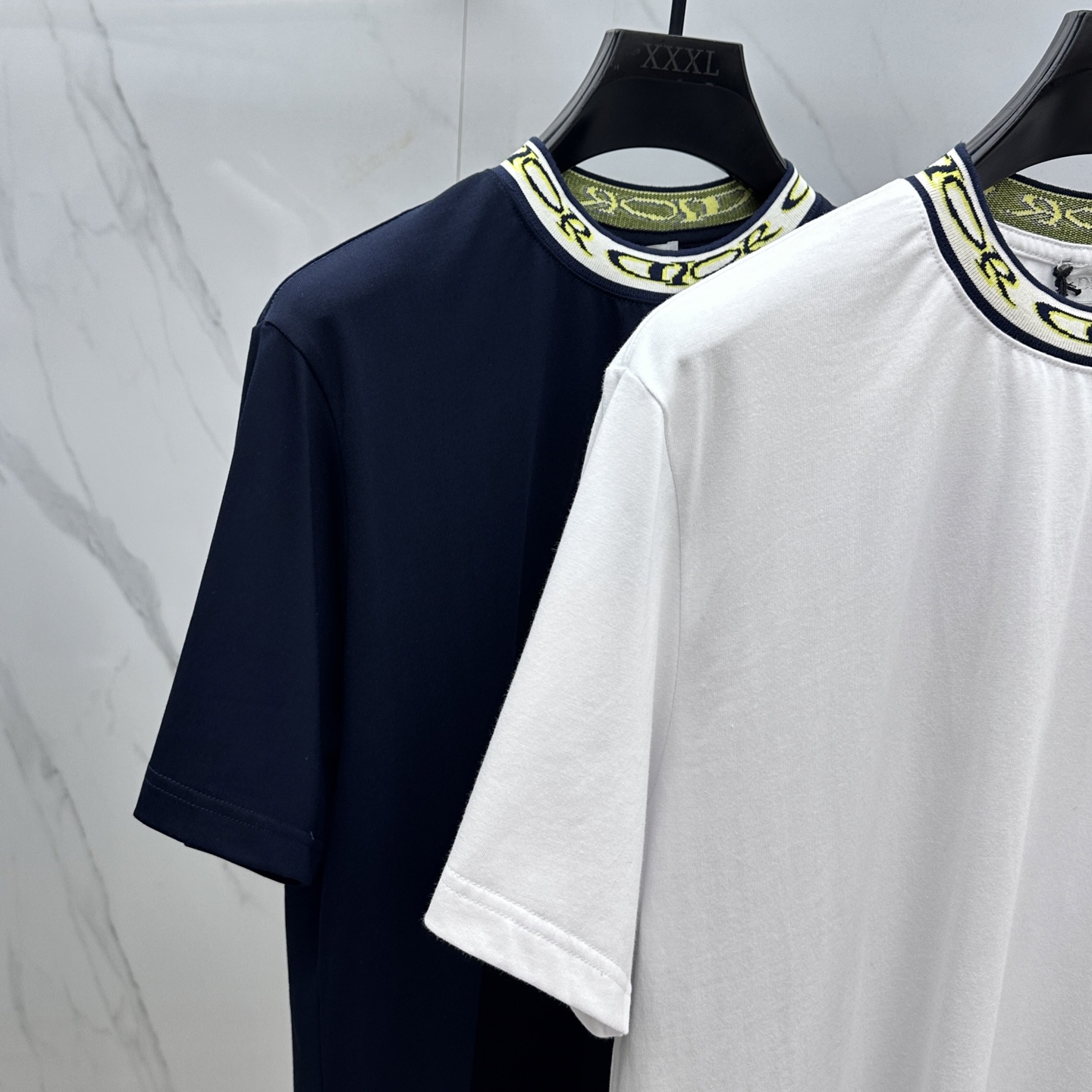  🆕Dior*迪奥 2025新款 联名Hlton白色短袖T恤，2025秋季限定款，男女同款，纯棉平纹针织