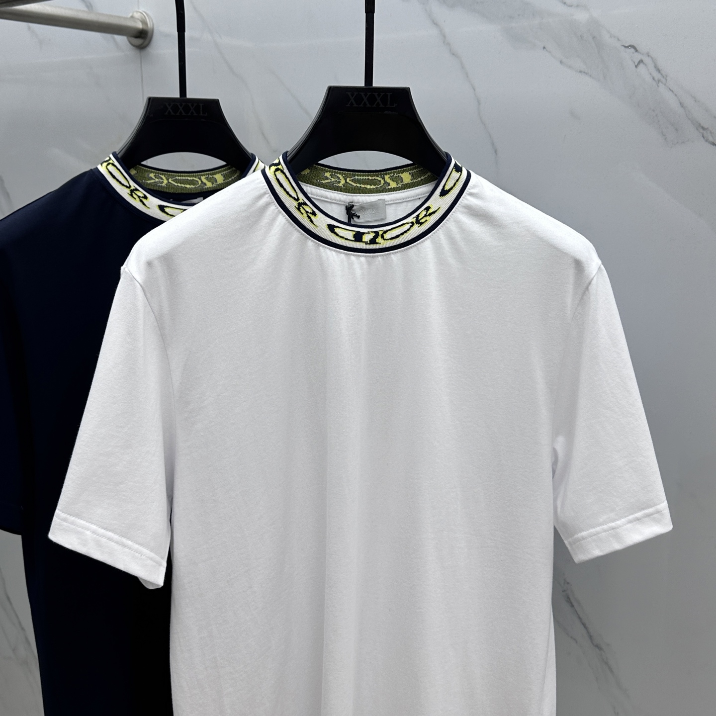  🆕Dior*迪奥 2025新款 联名Hlton白色短袖T恤，2025秋季限定款，男女同款，纯棉平纹针织