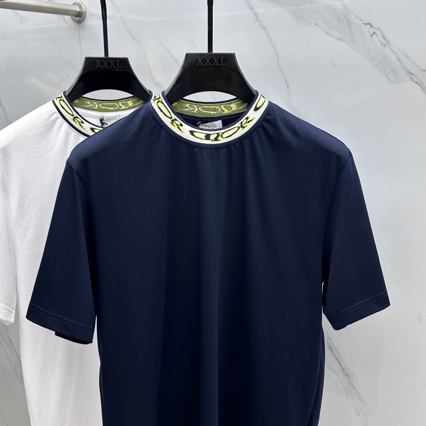  🆕Dior*迪奥 2025新款 联名Hlton白色短袖T恤，2025秋季限定款，男女同款，纯棉平纹针织