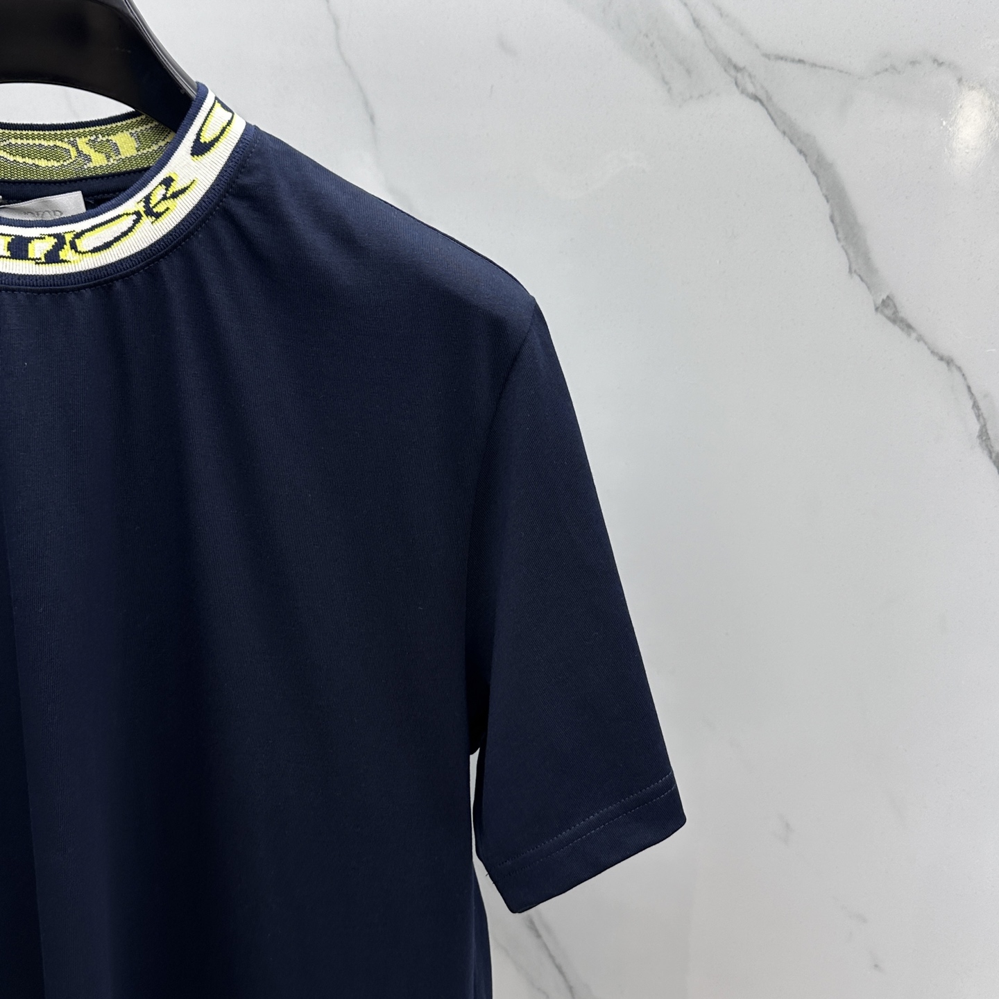  🆕Dior*迪奥 2025新款 联名Hlton白色短袖T恤，2025秋季限定款，男女同款，纯棉平纹针织